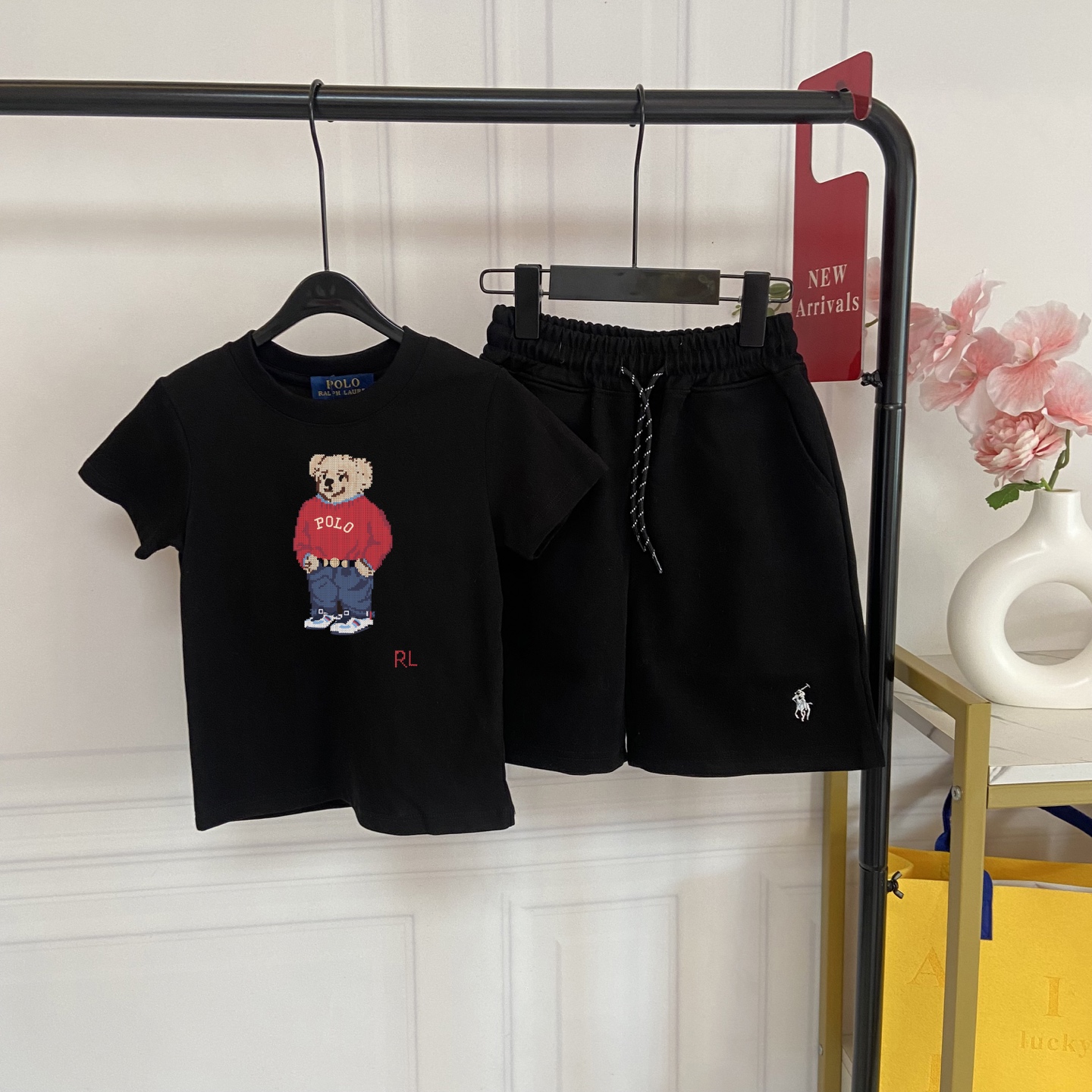 Fotos reales exclusivas💗 118@🐻 Clásico conjunto de manga corta para niños POLO Bear • Fondo negro puro, resistente a …