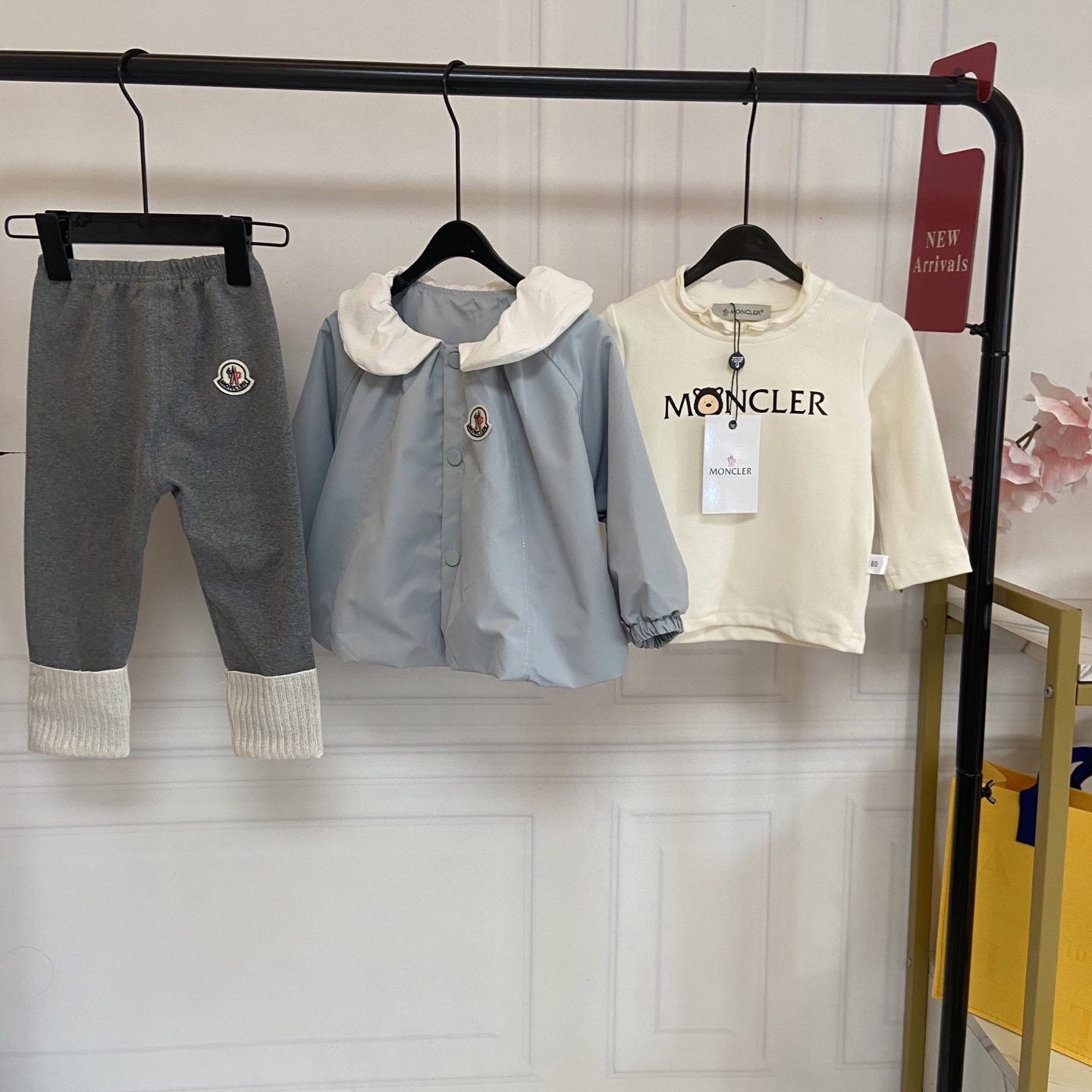 Fotografía exclusiva 💗🌟118@无少 Conjunto de tres piezas para niños estilo Moncler | Chaqueta de cuello de muñeca para n…