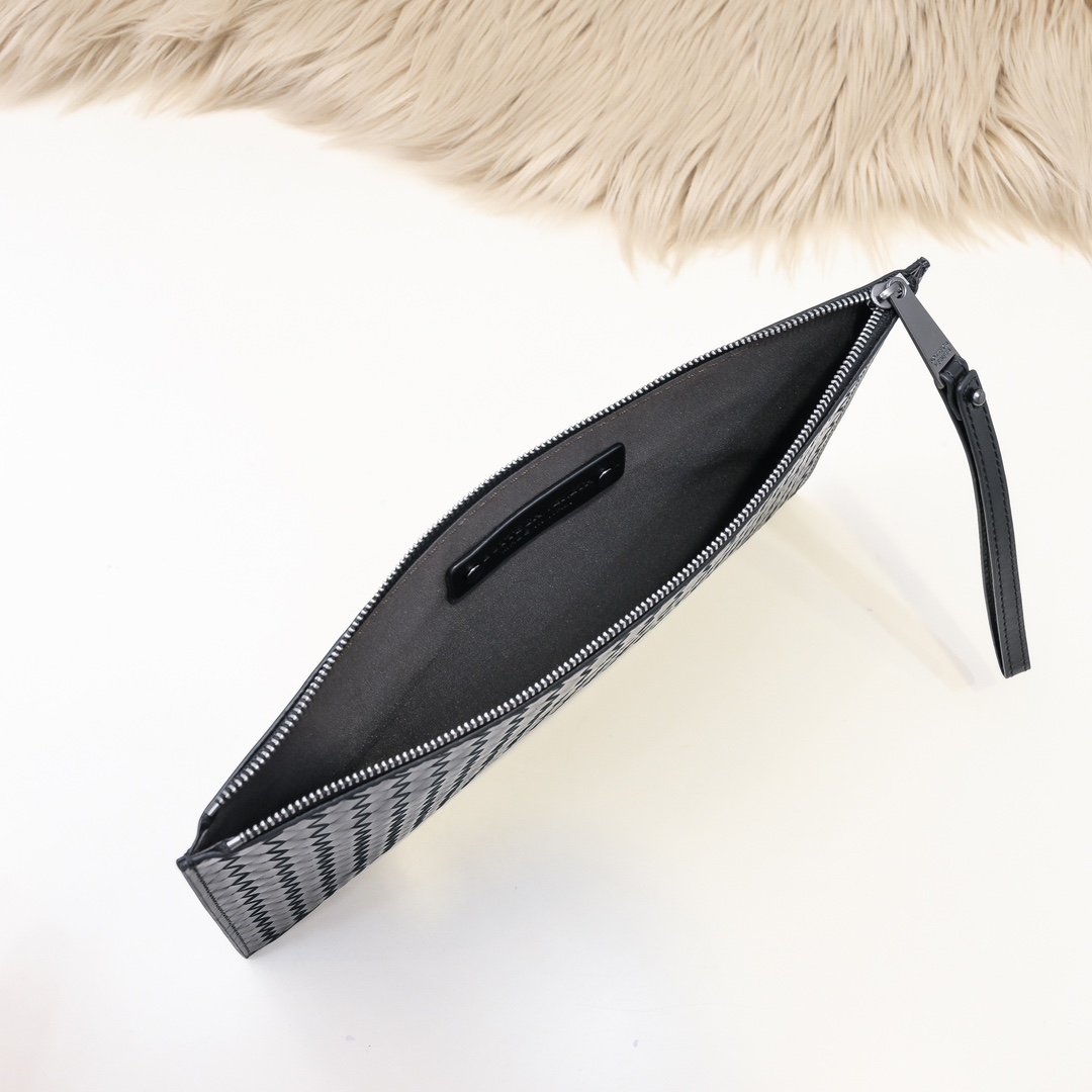 Bottega Veneta-Inspired Woven Leather Clutch Bag, Stylish Handbag for Men 10 i1722447467 3600 0
