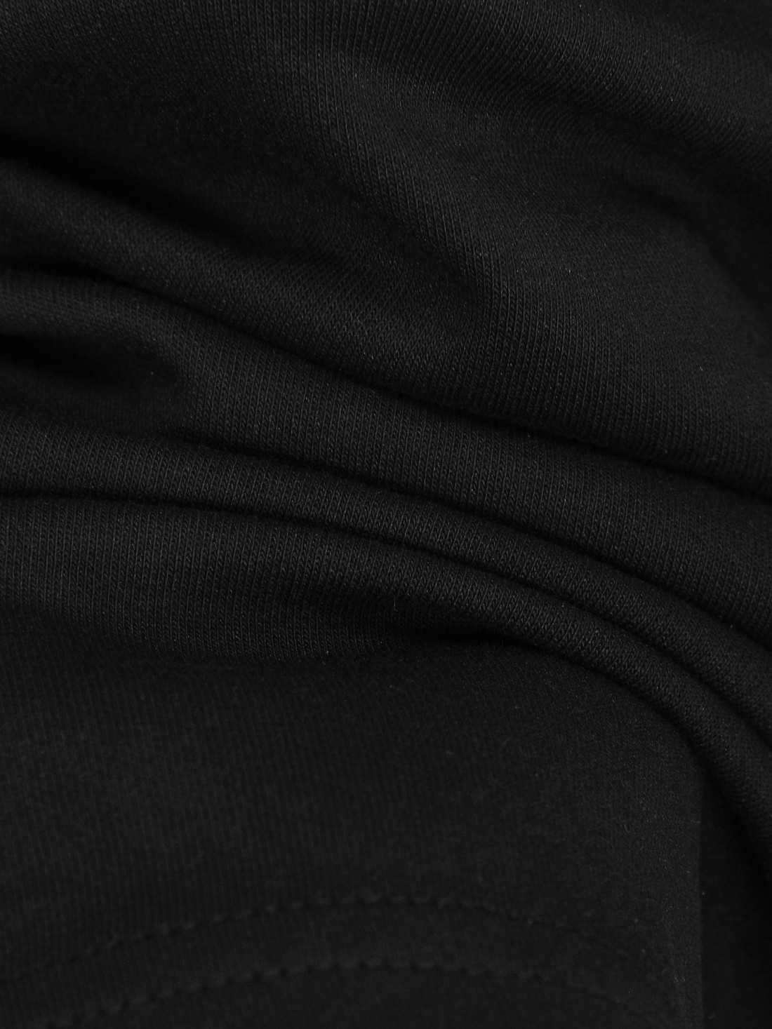 🅿️135
Arcteryx/始祖鸟 2025Fw秋冬新款 胸前手袖经典刺绣🪡logo字母标识图案 男女同款 套头圆领长袖T恤
品牌经典   纯棉面料
官方同步  高版本 高品质
时尚个性  百搭潮流
纯原品质  原版面料
吊牌 领标 水洗麦 三标齐全
颜色: 黑色.白色.
尺码：XS-L