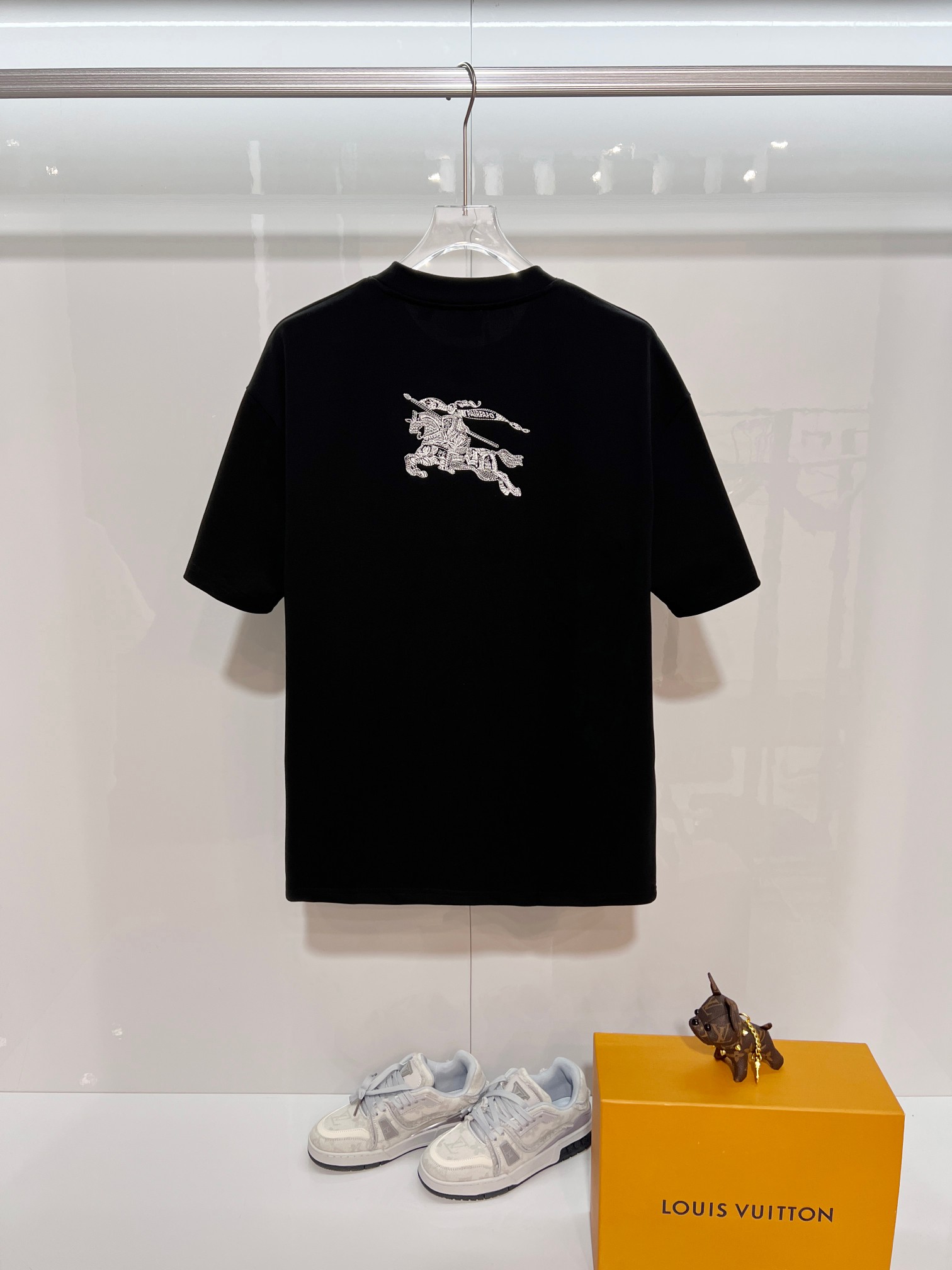 Burberry Burberry 巴宝莉 BBR 2026新款 前后万针刺绣战马logo 短袖t恤