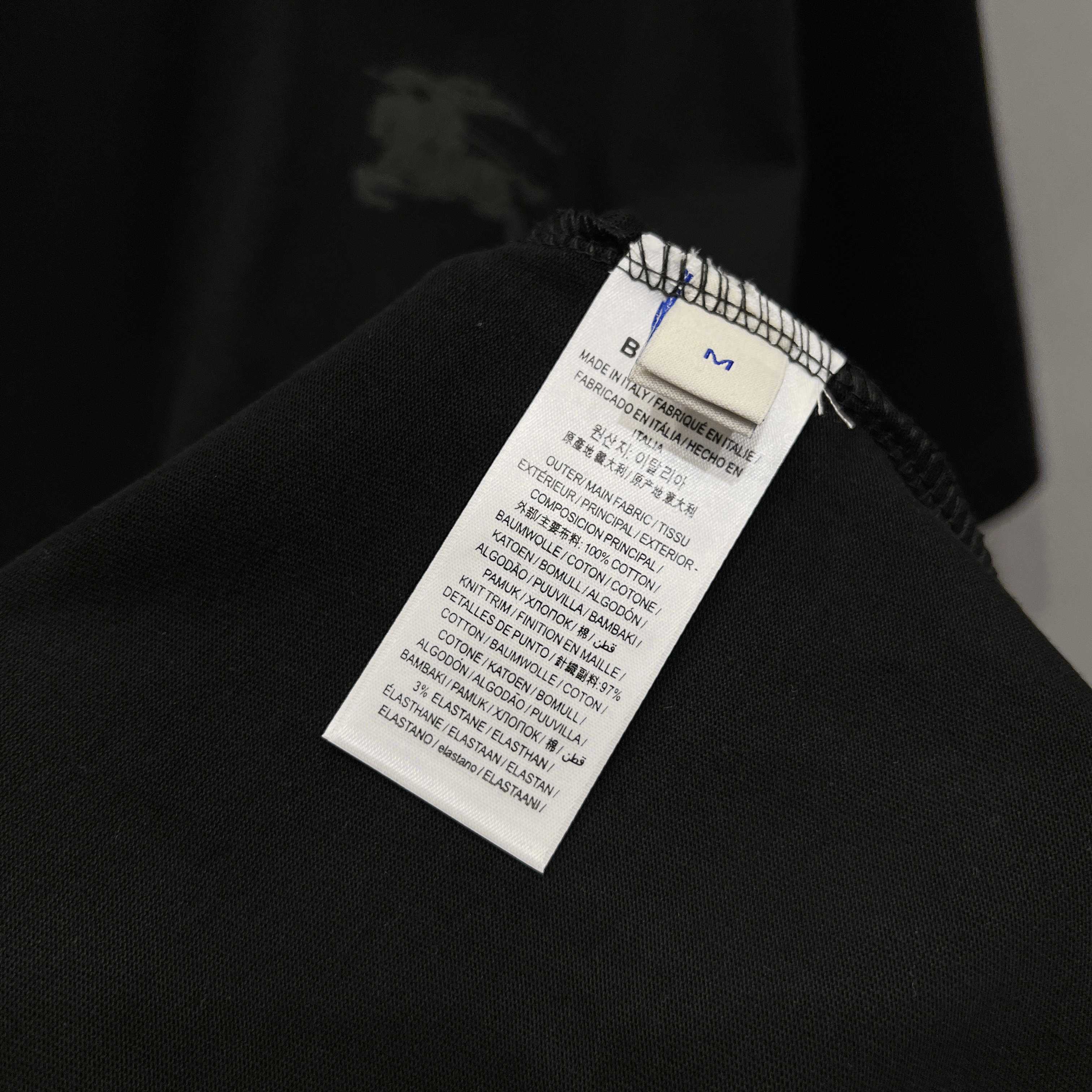Burberry Burberry 巴宝莉 BBR 2026新款 前后万针刺绣战马logo 短袖t恤