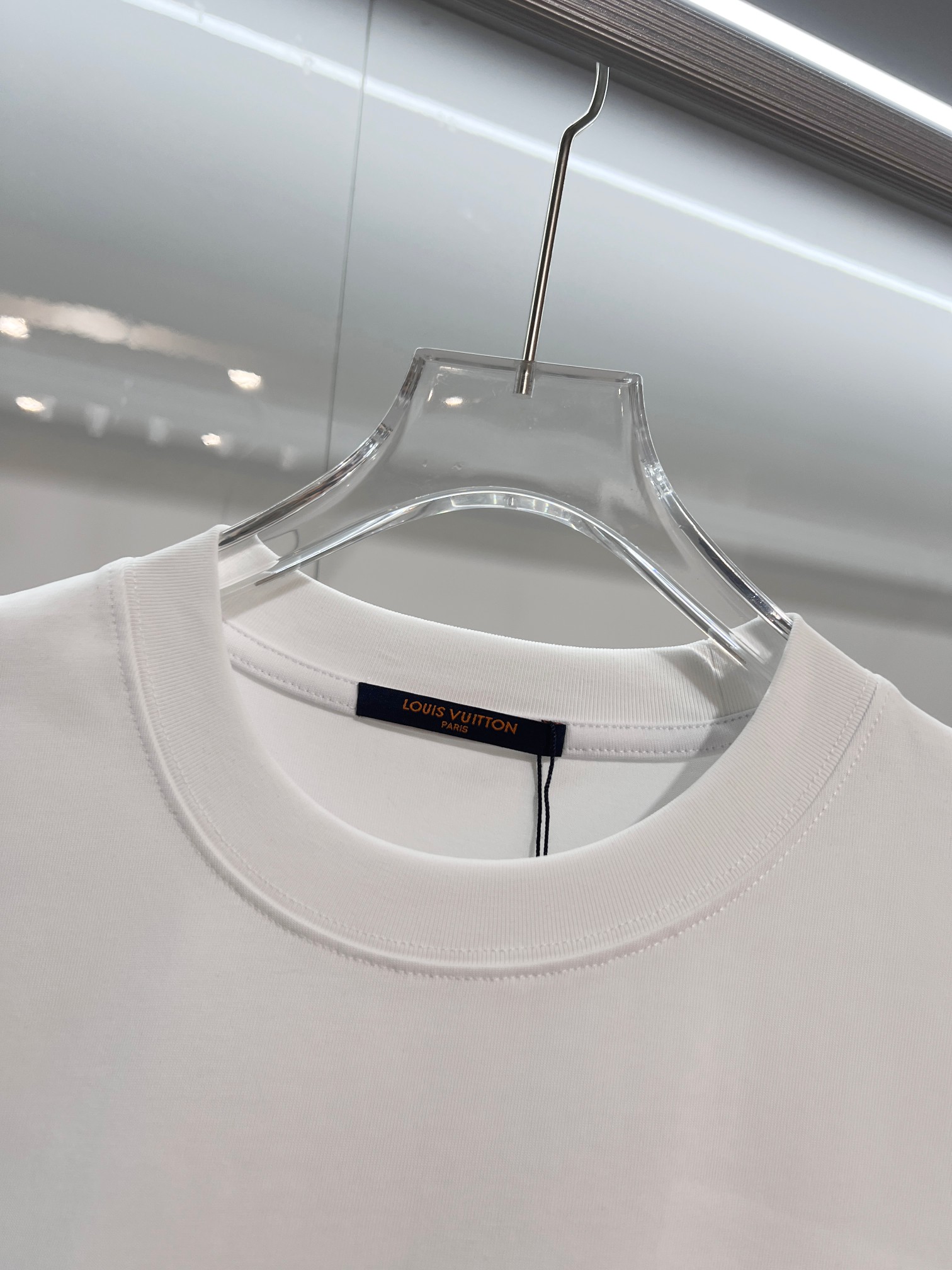 Louis Vuitton Louis Vuitton 路易威登 LV 驴家 2026新款 前后拼色万针刺绣logo 短袖t恤