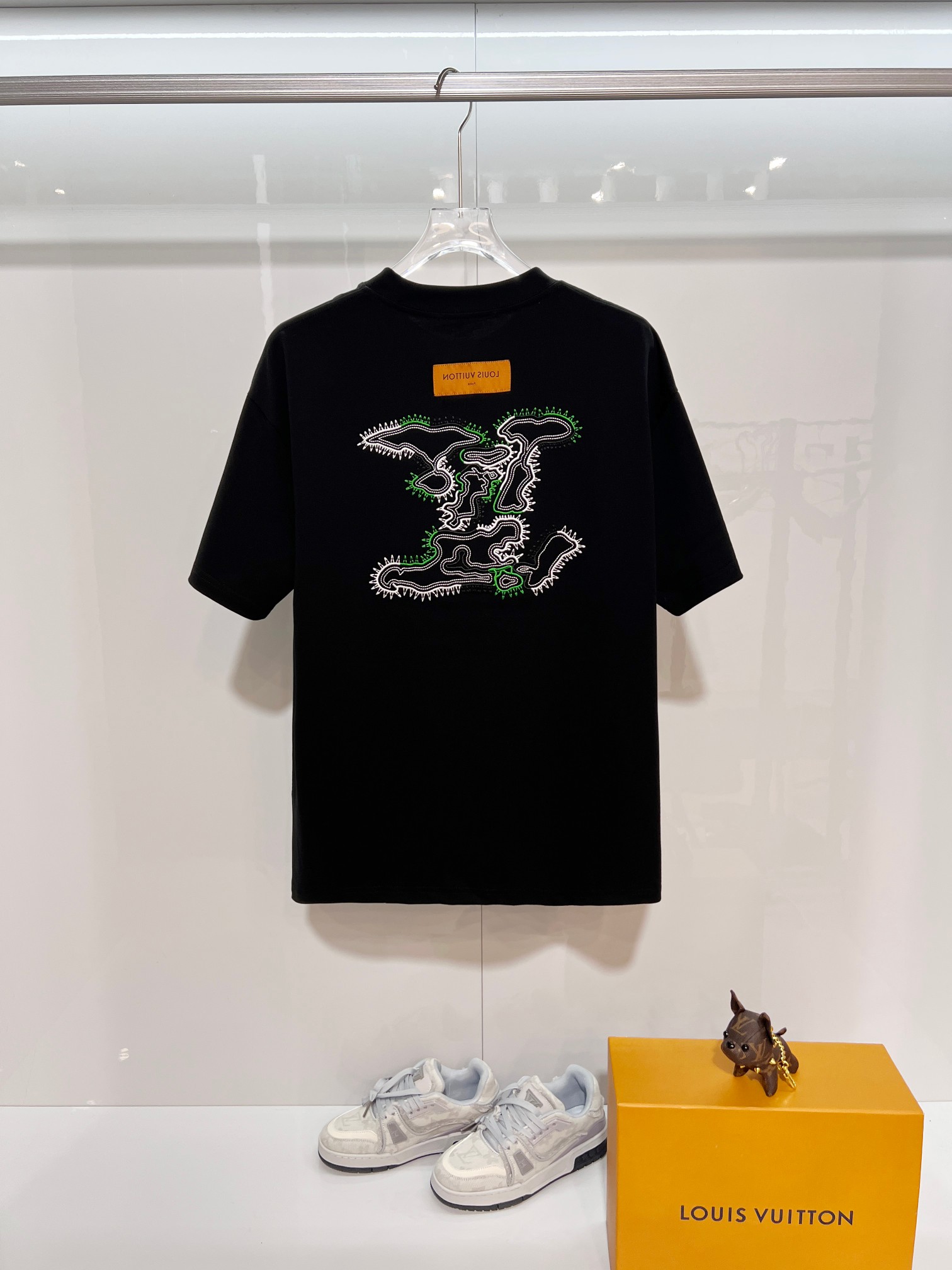 Louis Vuitton Louis Vuitton 路易威登 LV 驴家 2026新款 前后拼色万针刺绣logo 短袖t恤