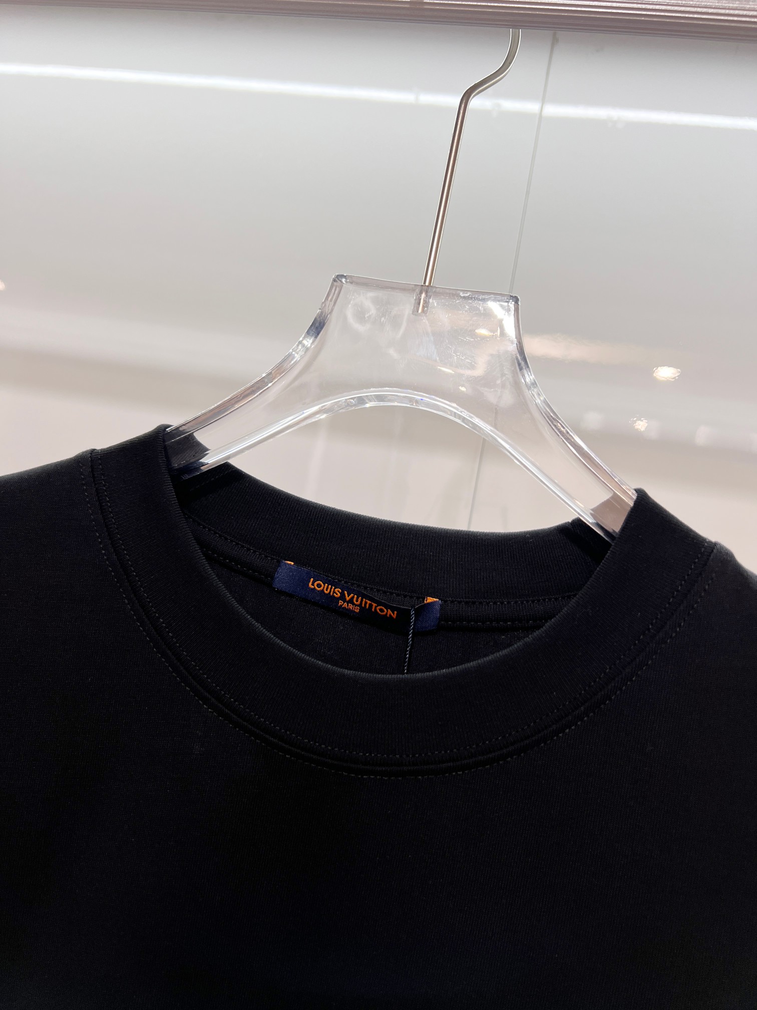 Louis Vuitton Louis Vuitton 路易威登 LV 驴家 2026新款 前后拼色万针刺绣logo 短袖t恤