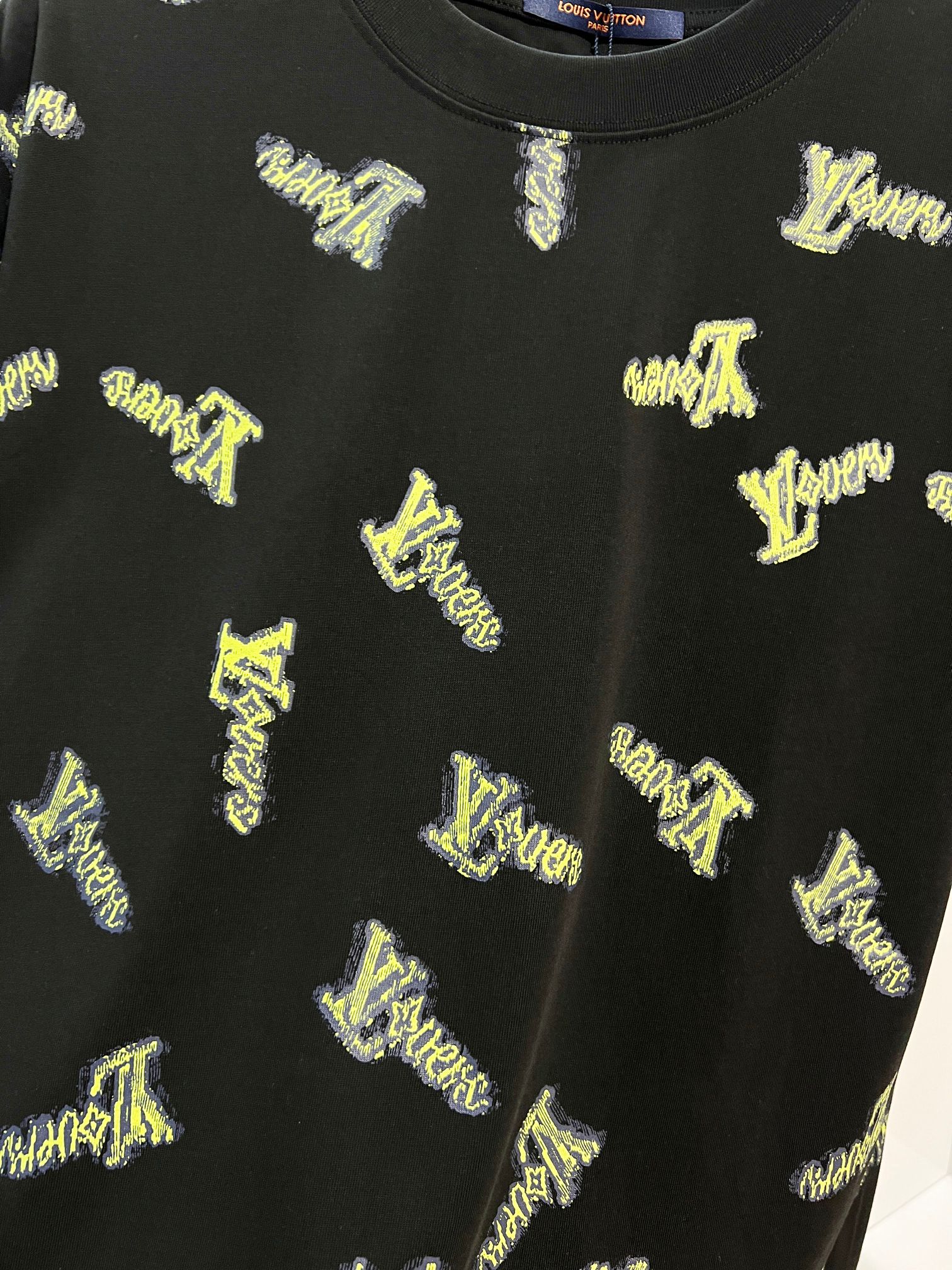 Louis Vuitton Louis Vuitton 路易威登 LV 驴家 全身涂鸦logo 短袖t恤