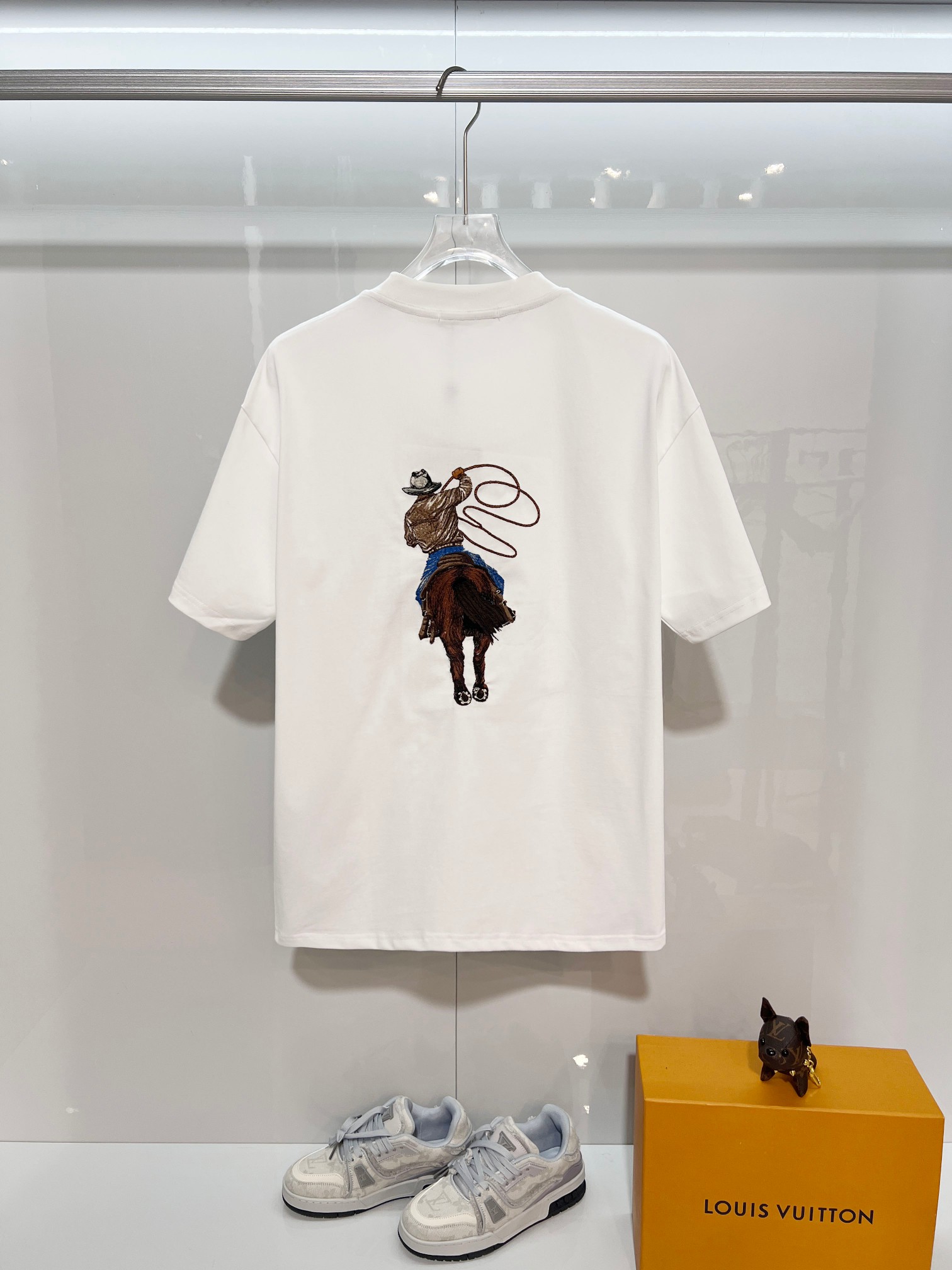 Louis Vuitton Louis Vuitton 路易威登 LV 驴家 进口机重工刺绣西部牛仔套马绳索logo 短袖t恤