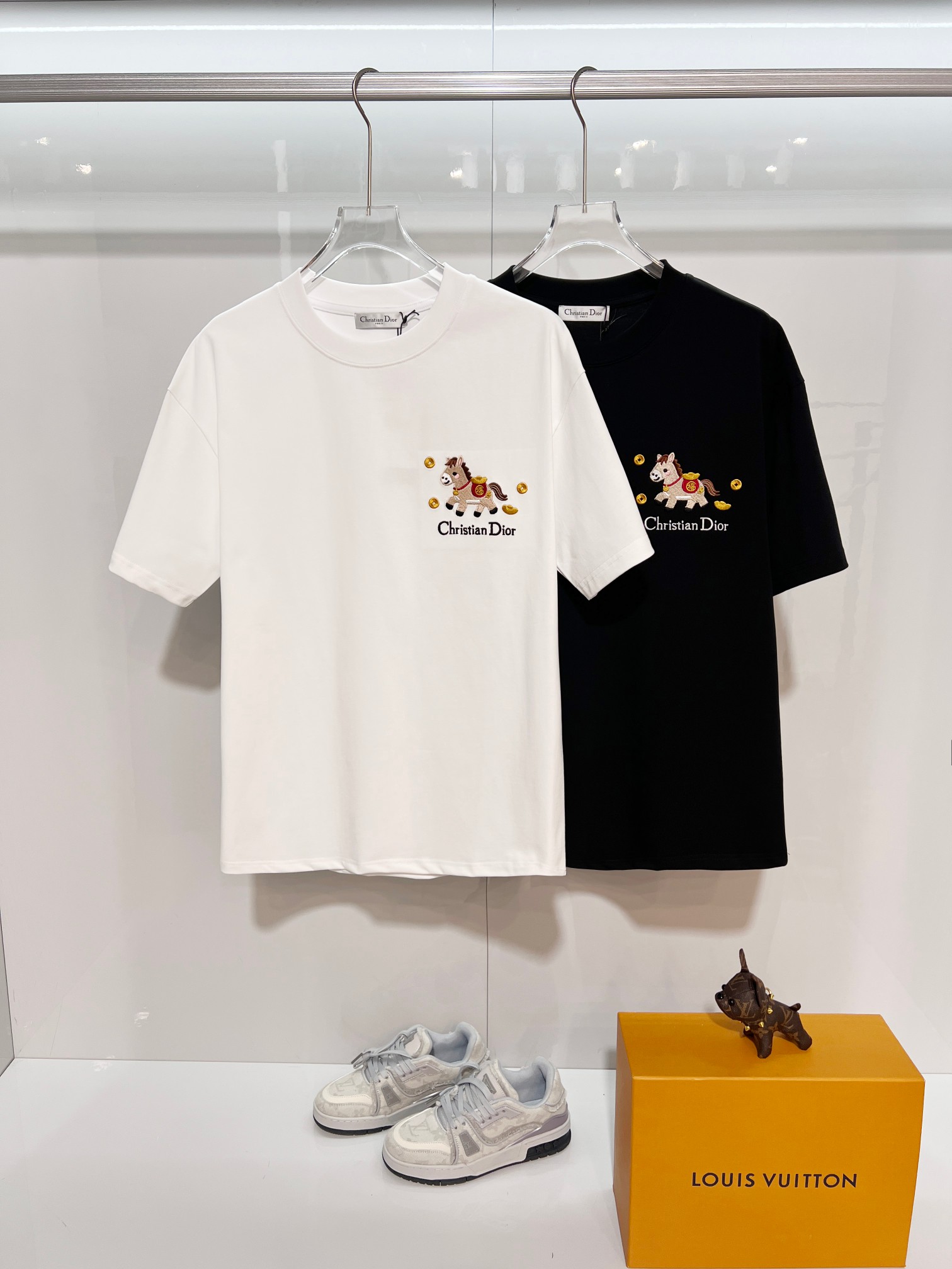 Dior DIOR 迪奥 2026新款 马年限定 金银财宝福马刺绣字母logo 短袖t恤