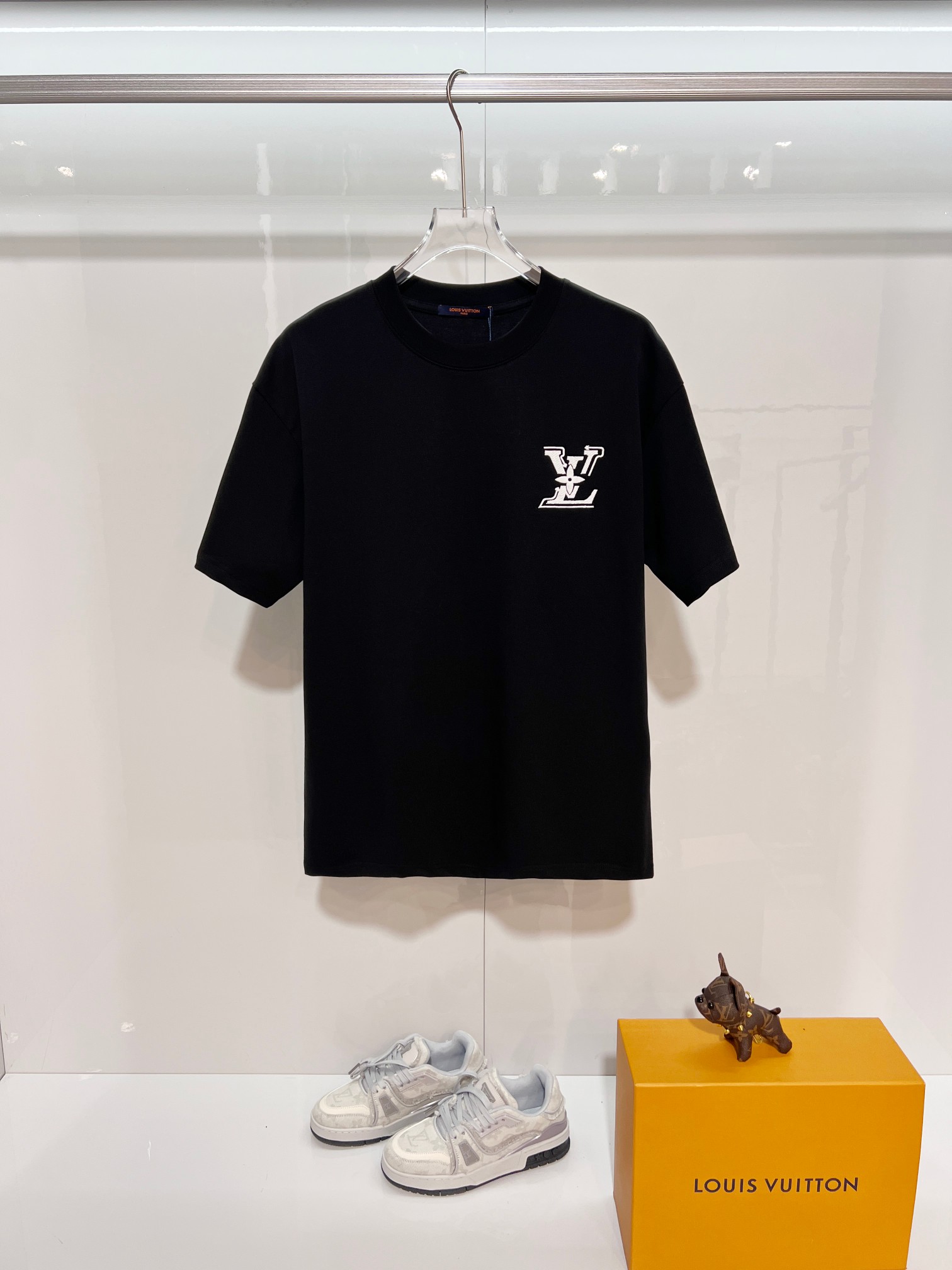 P80 Louis Vuitton alta calidad 320g cuello redondo manga corta camiseta, marca clásica 1V, letras logo bordadas con tré…