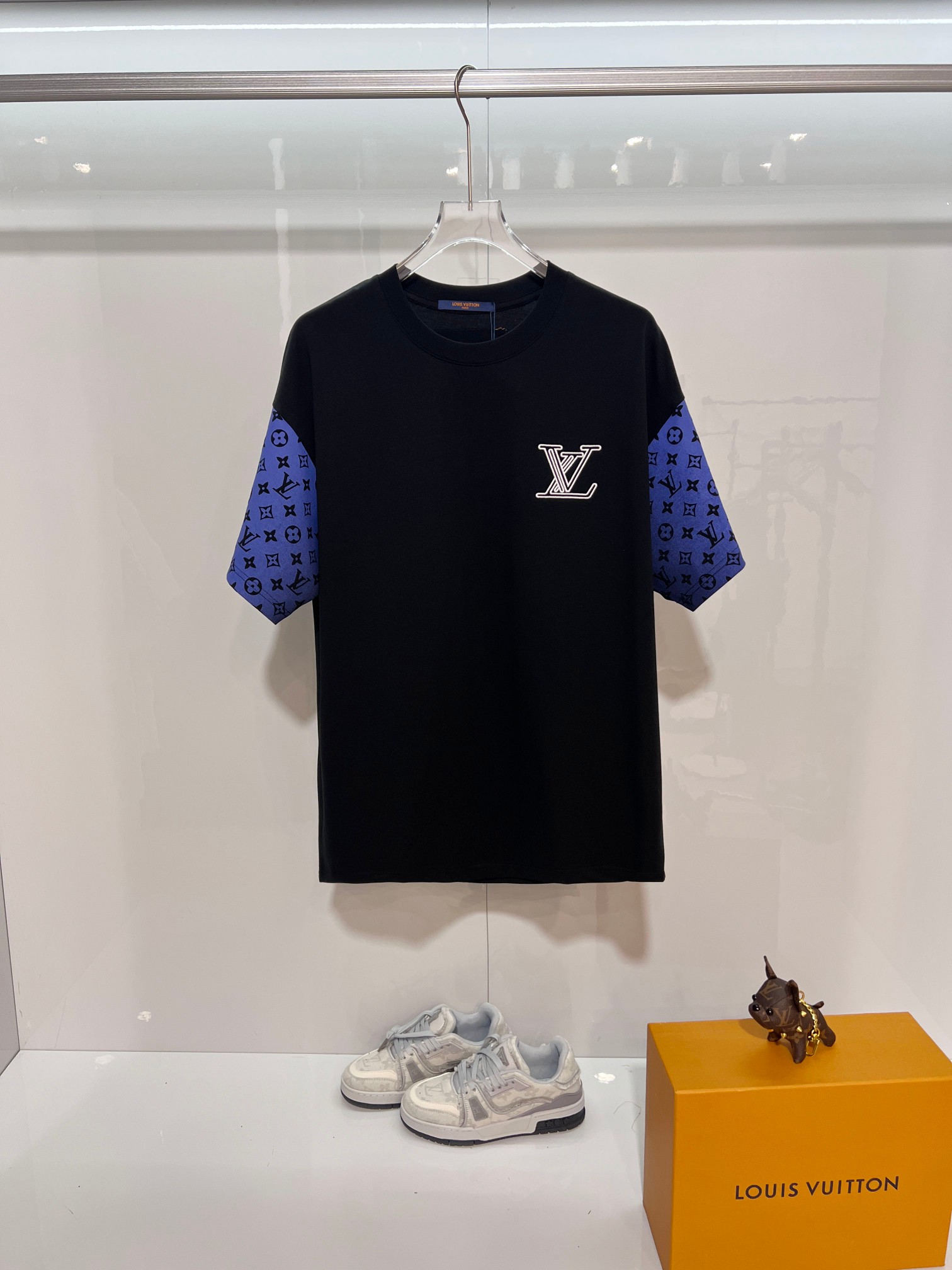 P85 Louis Vuitton/路易威登 camiseta de cuello redondo de alta calidad de 320 gramos, clásico de la marca 1V, casa de burros…