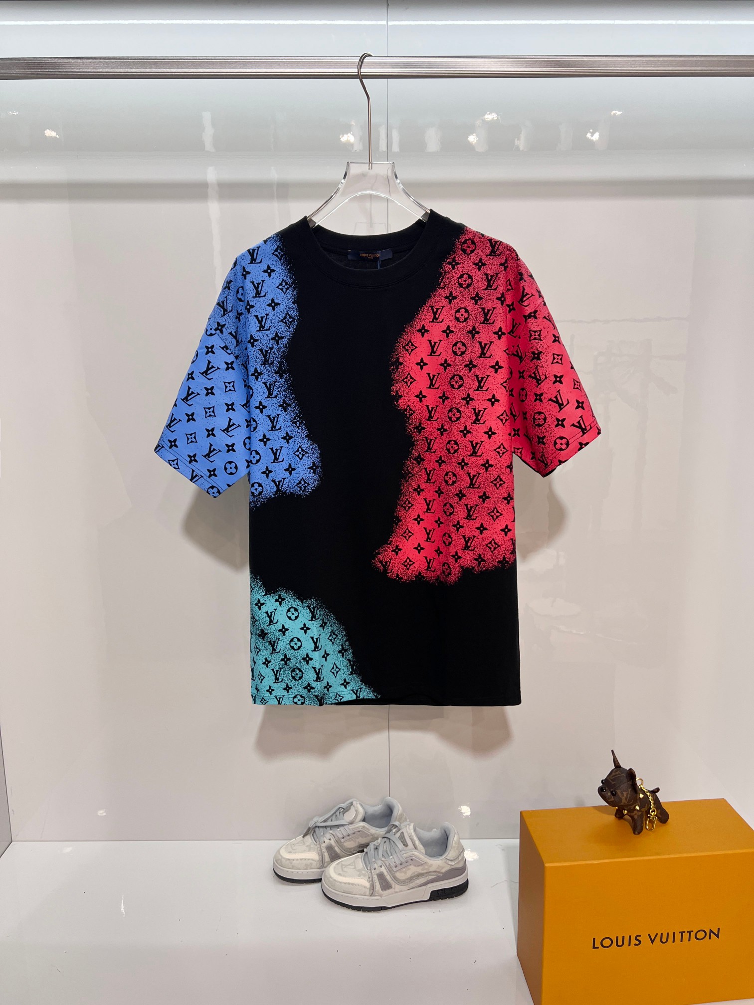 P90 Louis Vuitton/Louis Vuitton Camiseta de cuello redondo de alta calidad de 320 gramos, clásico de la marca, 1V, logo…