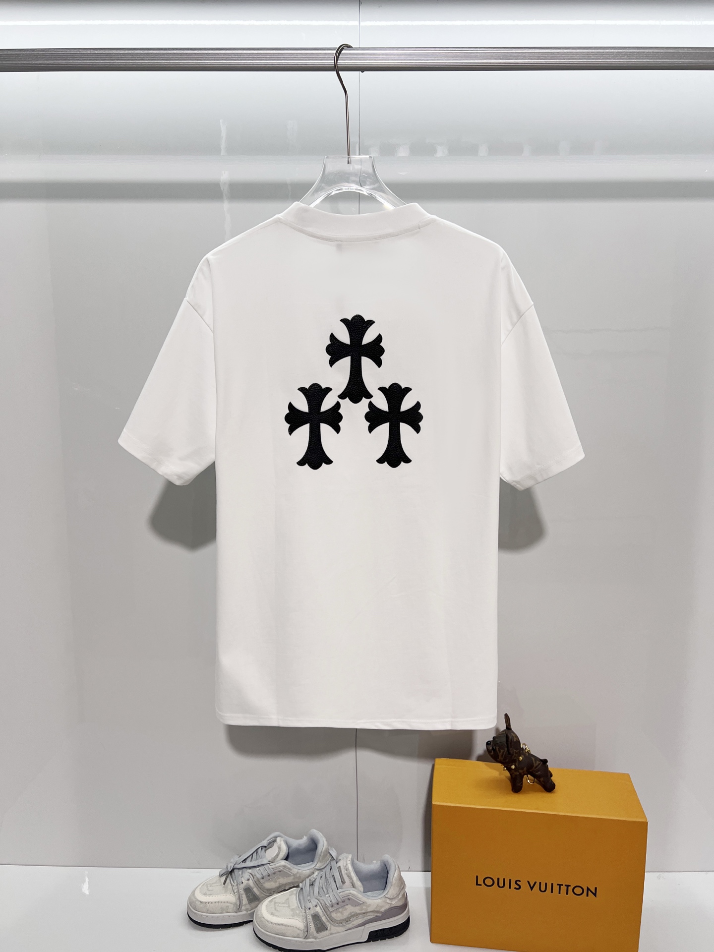 Chrome Hearts Chrome Hearts 克罗心 2026新款 前幅梵文字母logo 后背拼皮十字架 短袖t恤