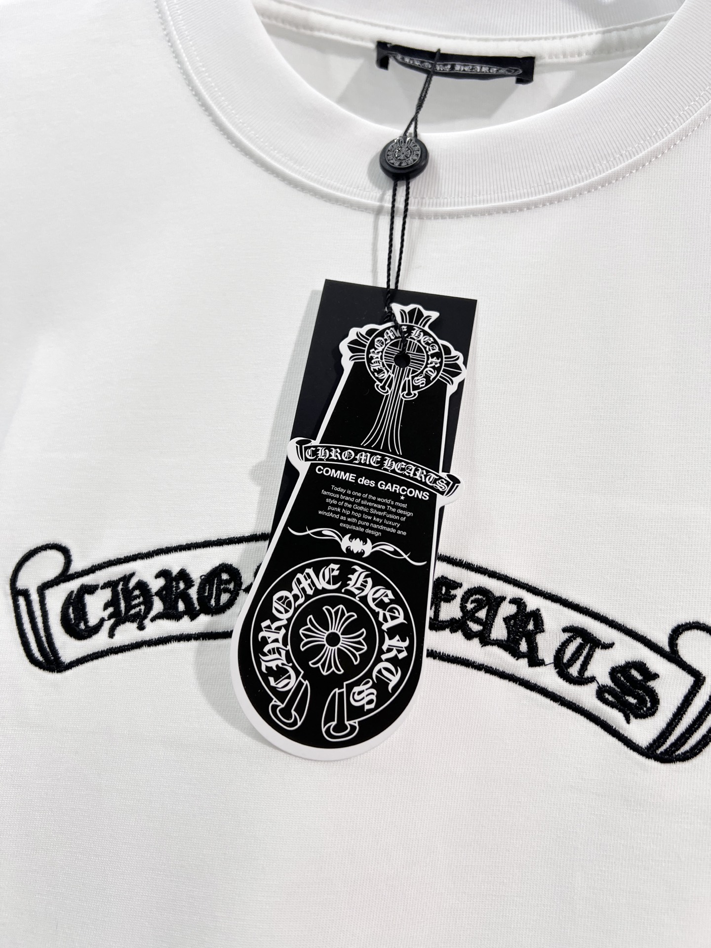 Chrome Hearts Chrome Hearts 克罗心 2026新款 前幅梵文字母logo 后背拼皮十字架 短袖t恤