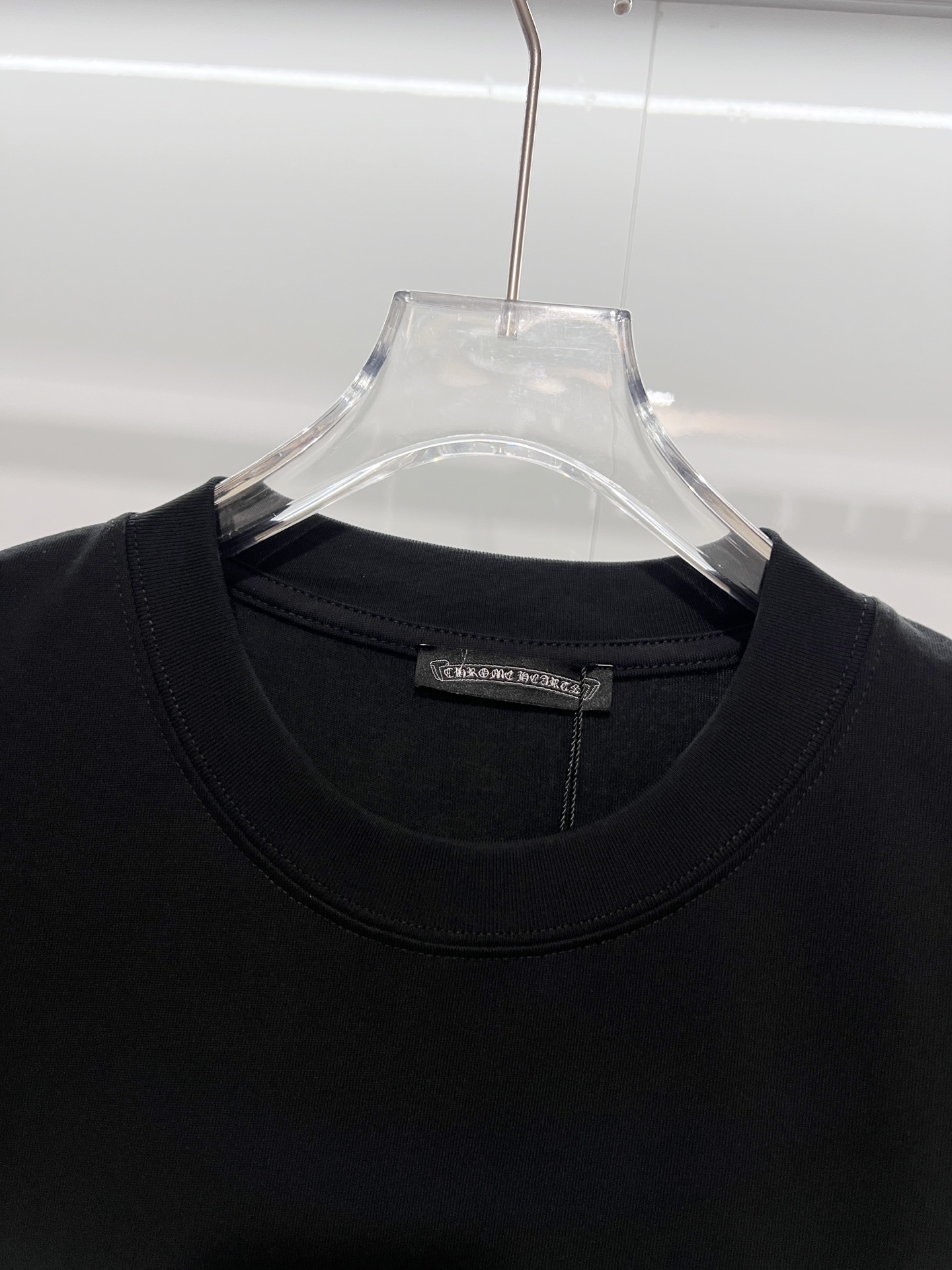 Chrome Hearts Chrome Hearts 克罗心 2026新款 前幅梵文字母logo 后背拼皮十字架 短袖t恤