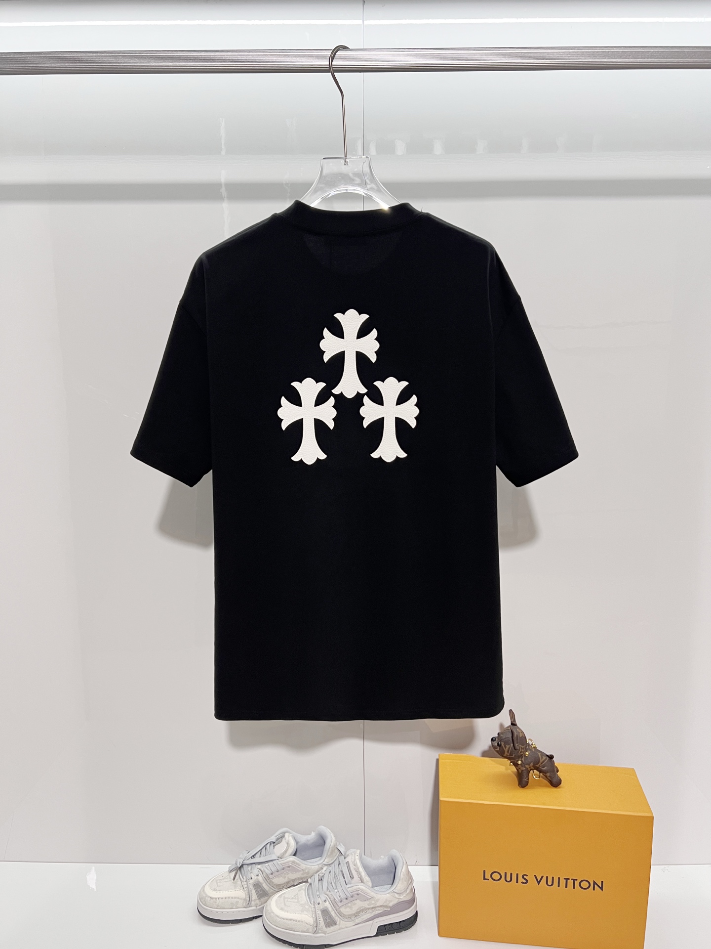 Chrome Hearts Chrome Hearts 克罗心 2026新款 前幅梵文字母logo 后背拼皮十字架 短袖t恤