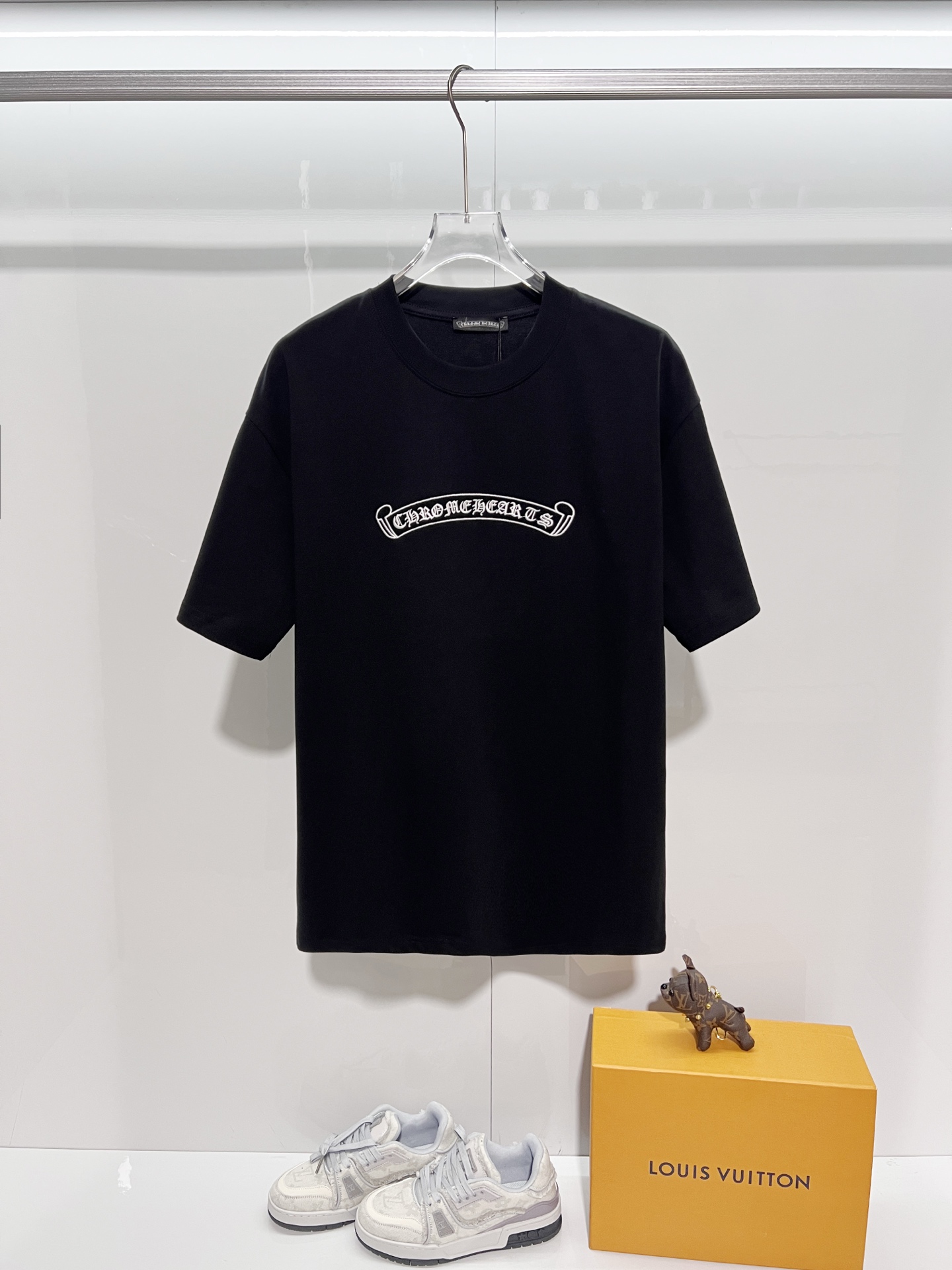 Chrome Hearts Chrome Hearts 克罗心 2026新款 前幅梵文字母logo 后背拼皮十字架 短袖t恤
