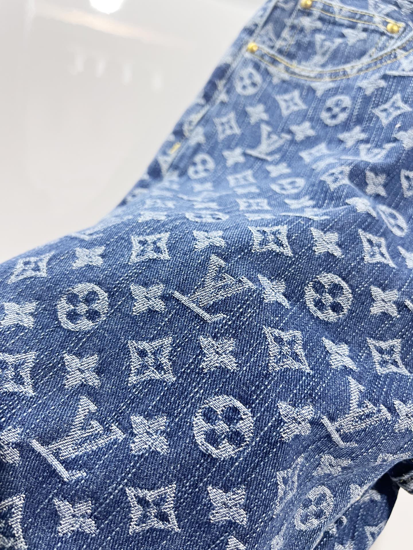 Louis Vuitton Louis Vuitton/路易威登 LV 驴家 2026新款 全身提花四叶草字母logo 牛仔短裤