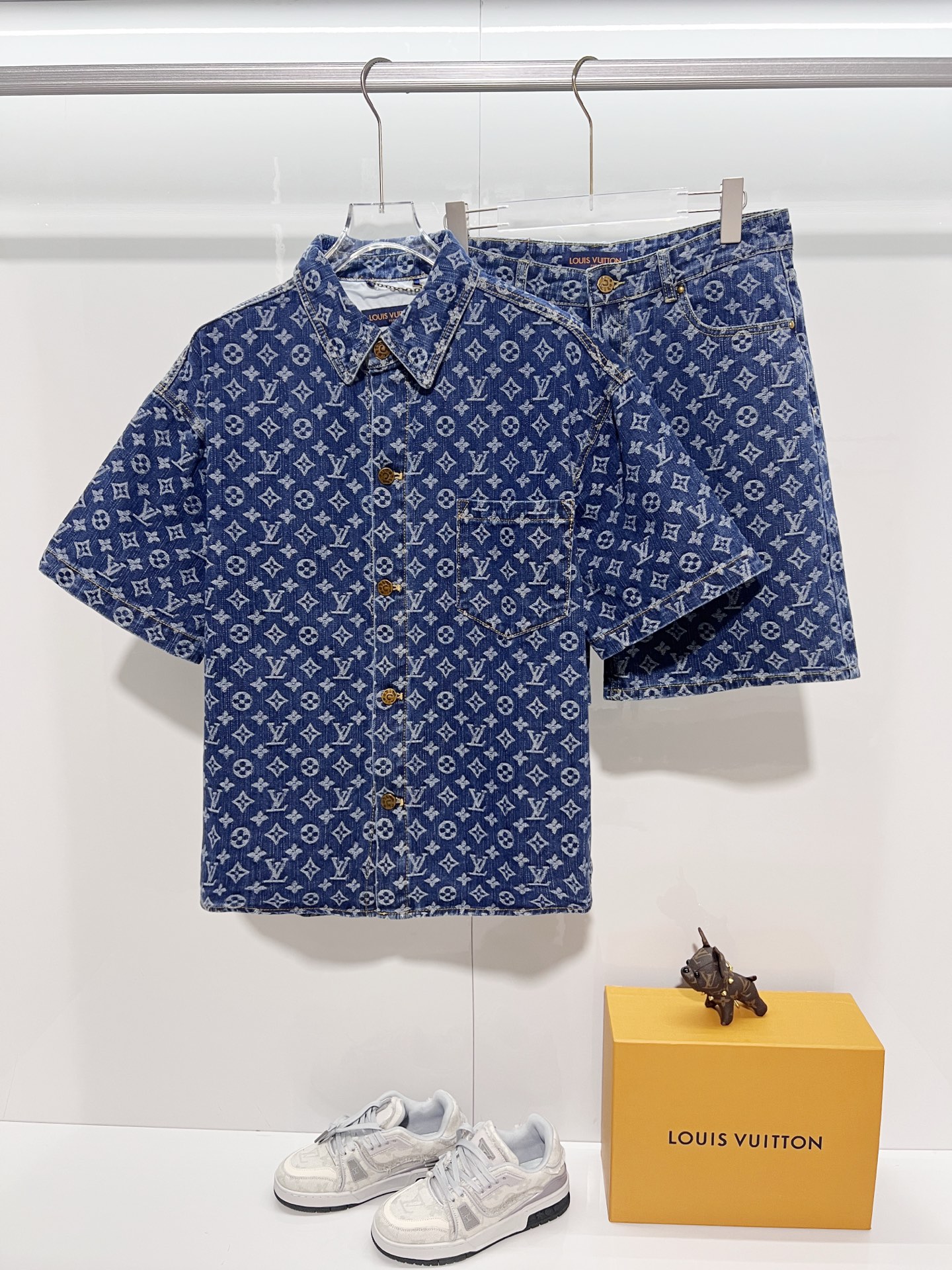 Louis Vuitton Louis Vuitton/路易威登 LV 驴家 2026新款 全身提花四叶草字母logo 牛仔短裤