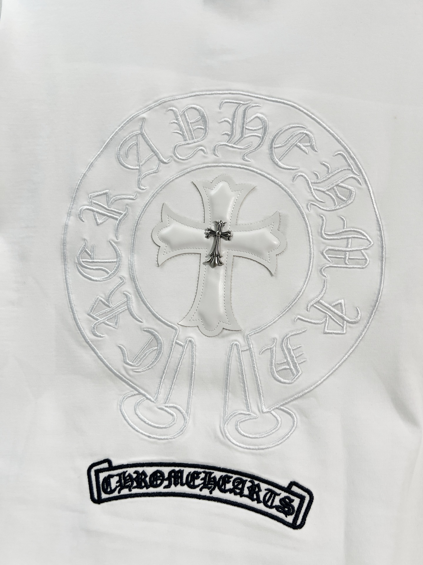 Chrome Hearts Chrome Hearts 克罗心 2026新款 拼皮+金属十字架logo 短袖t恤