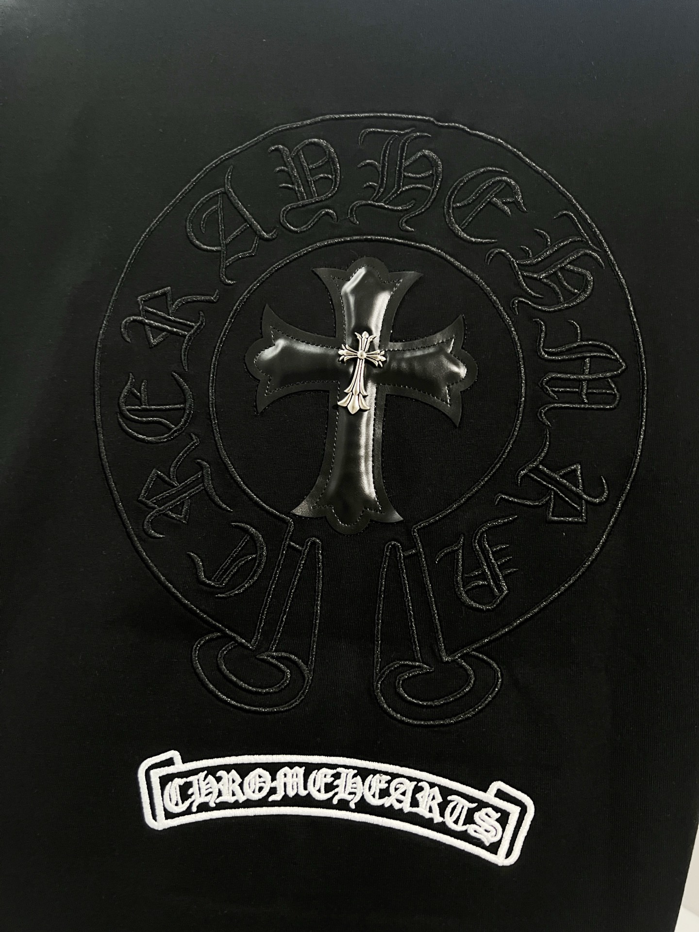 Chrome Hearts Chrome Hearts 克罗心 2026新款 拼皮+金属十字架logo 短袖t恤