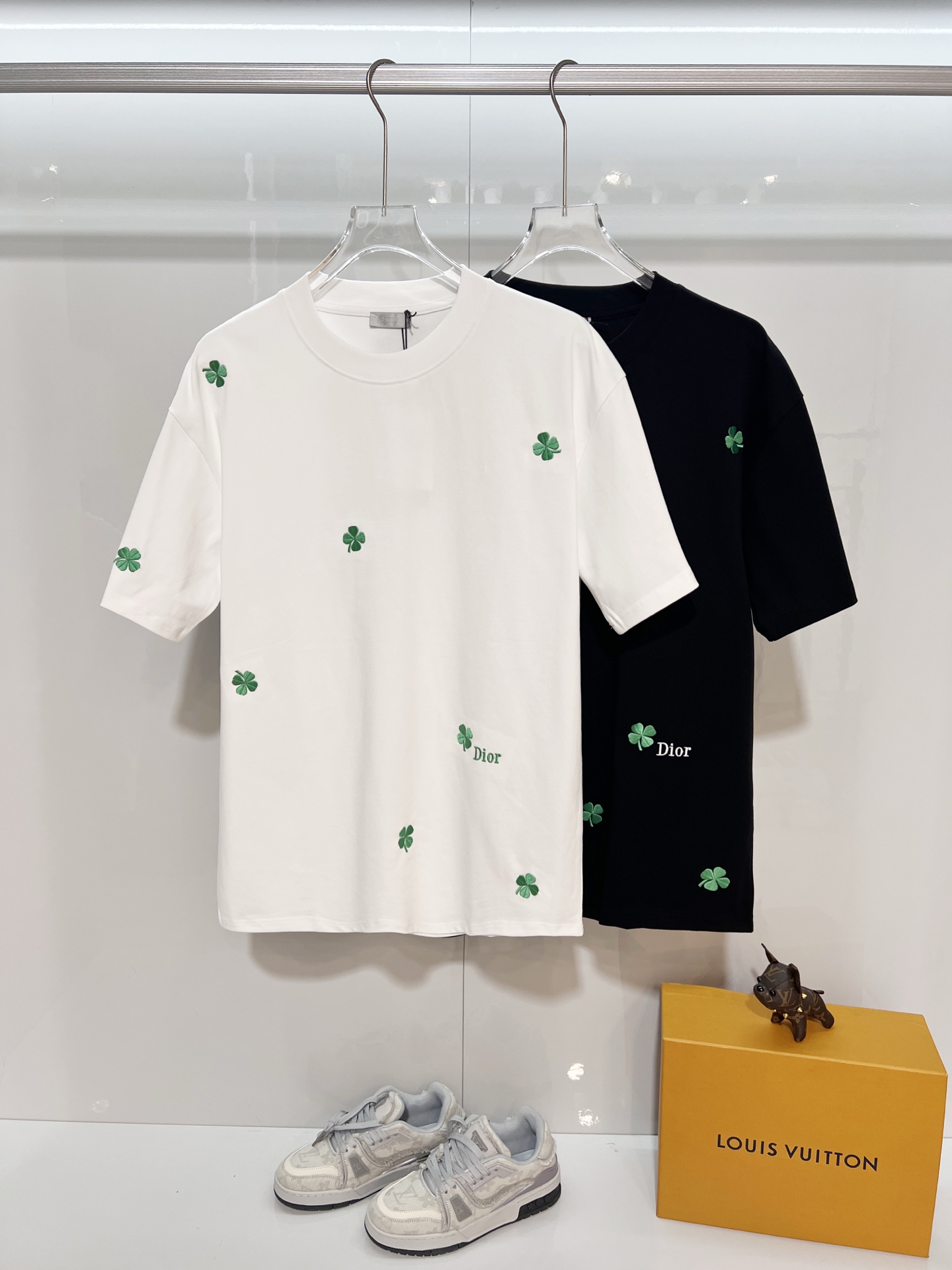Dior DIOR 迪奥 2026新款 绿色刺绣四叶草字母logo 短袖t恤
