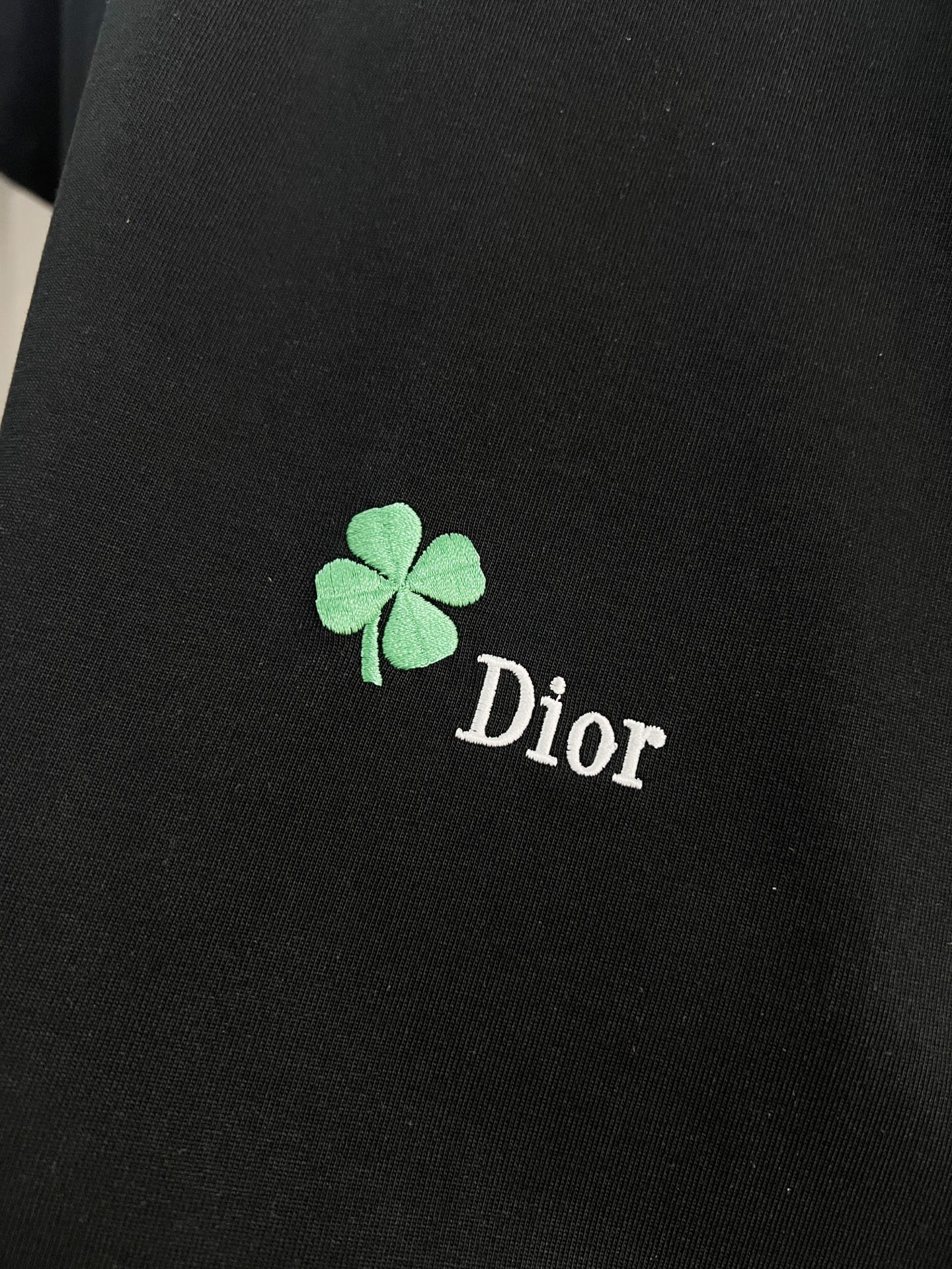 Dior DIOR 迪奥 2026新款 绿色刺绣四叶草字母logo 短袖t恤