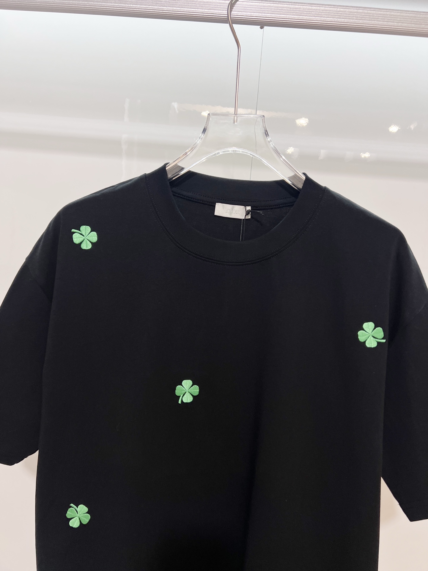 Dior DIOR 迪奥 2026新款 绿色刺绣四叶草字母logo 短袖t恤