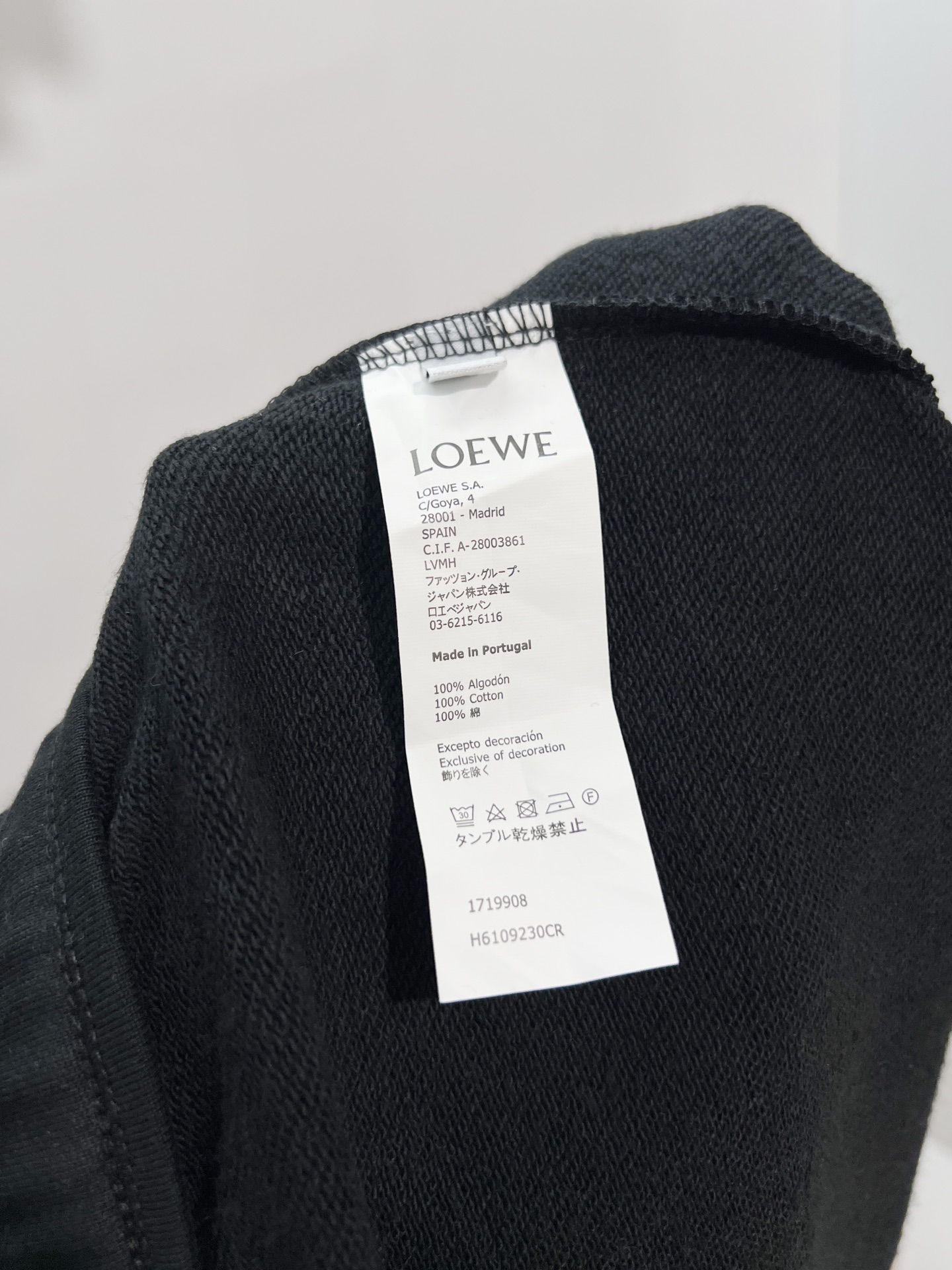 Loewe LOEWE/罗意威 2026cc 品牌 轻奢主义 简约款 彩色 字母刺绣logo 男女日常通勤穿搭 休闲短裤 套装
