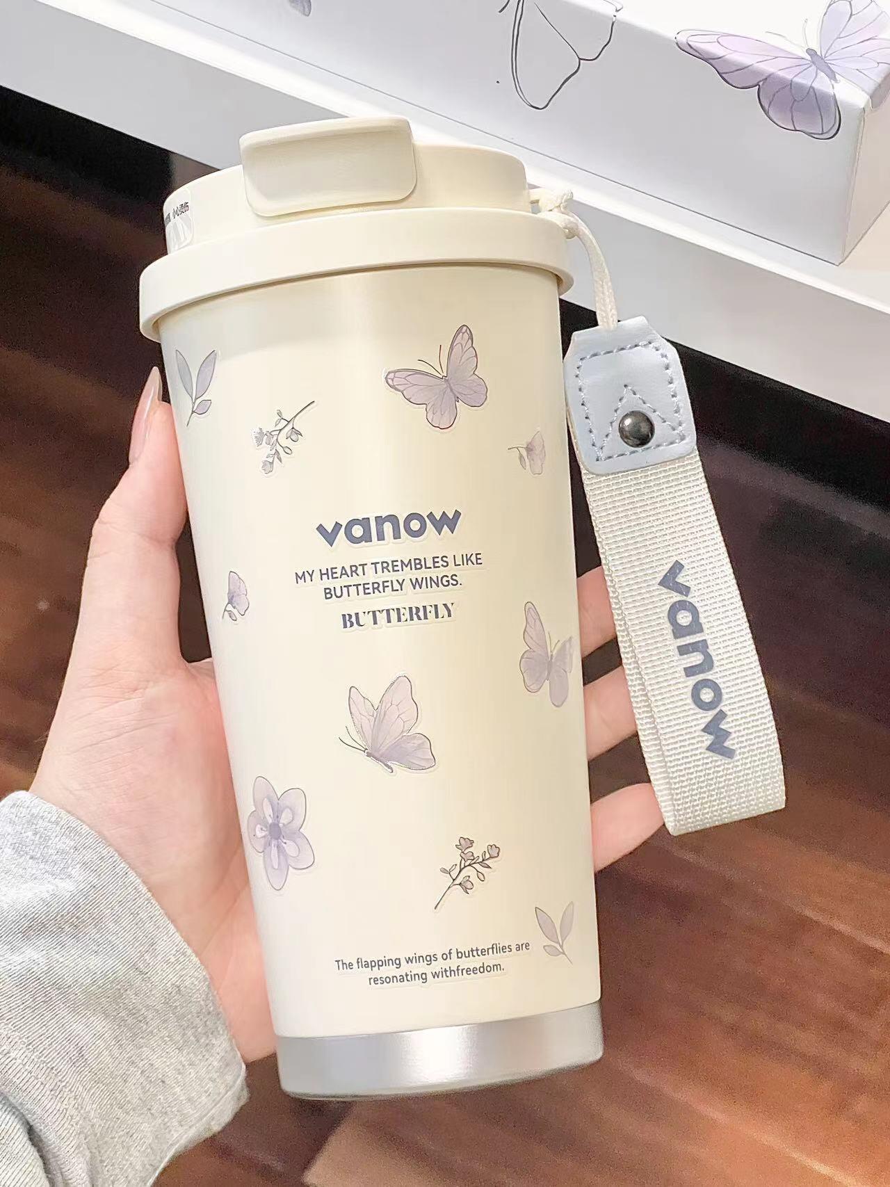 
已经被蝴蝶杯迷得神魂颠倒🦋

鎏金蝴蝶栩栩如生！

#vanow  #高颜值杯子  #杯子收藏家  #蝴蝶  #咖啡杯  #我就是个杯子控  #让你喝水有腔调的水杯  #礼物  #开学  #水杯  #vanow水杯