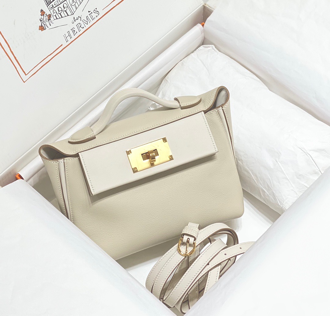 Hermès Hermes Milkshake White Italian Calfskin Hand-stitched Craftsmanship 2424 Series