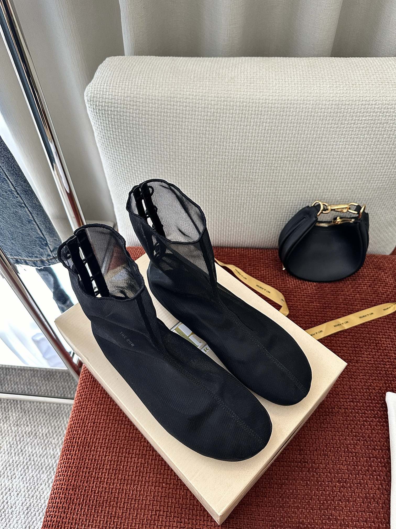 The Row bottines en mesh respirant, achat original niveau personnal shopping, nude + fermetures style néo-chinois, semelle en cuir véritable italien