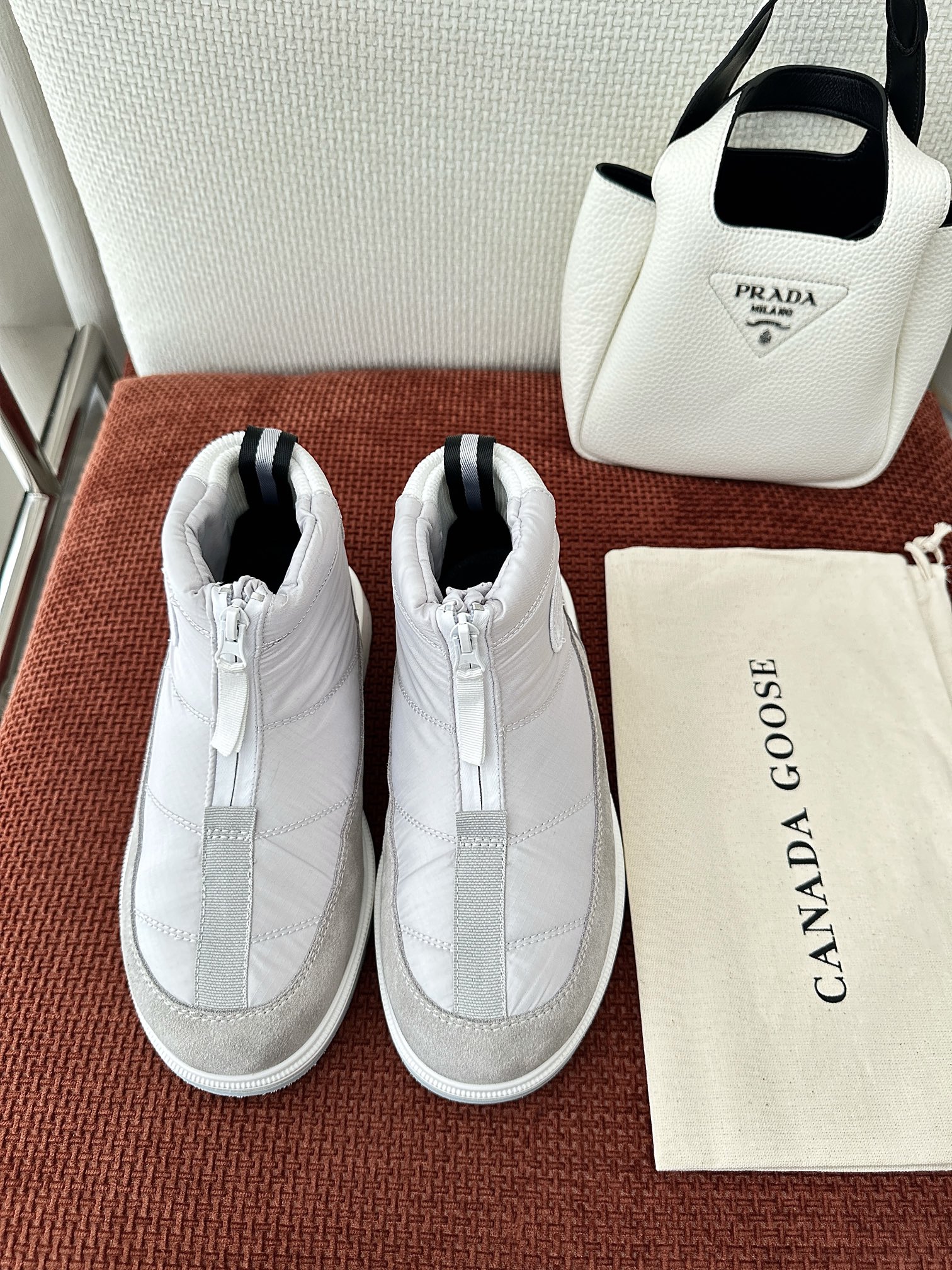 NO:563463,Top quality *Canadian Cypress Puffer outdoor snow boots｜Original purchasing agent level Original suede/fabric Inner fabric Brand embroidered logo on the side Upper zipper design Non-slip grooves stable rubber sole size35-41, snow boots, boots, chamois leather19860909顶级品质 *加拿大Cypress Puffer户外雪地靴｜原版购入代购级别 原版麂皮/织物 内层织物 侧面饰品牌刺绣徽标 鞋面拉链设计 防滑凹槽稳固橡胶鞋底 size35-41,雪地靴,boots,chamois leather,Women's Shoes