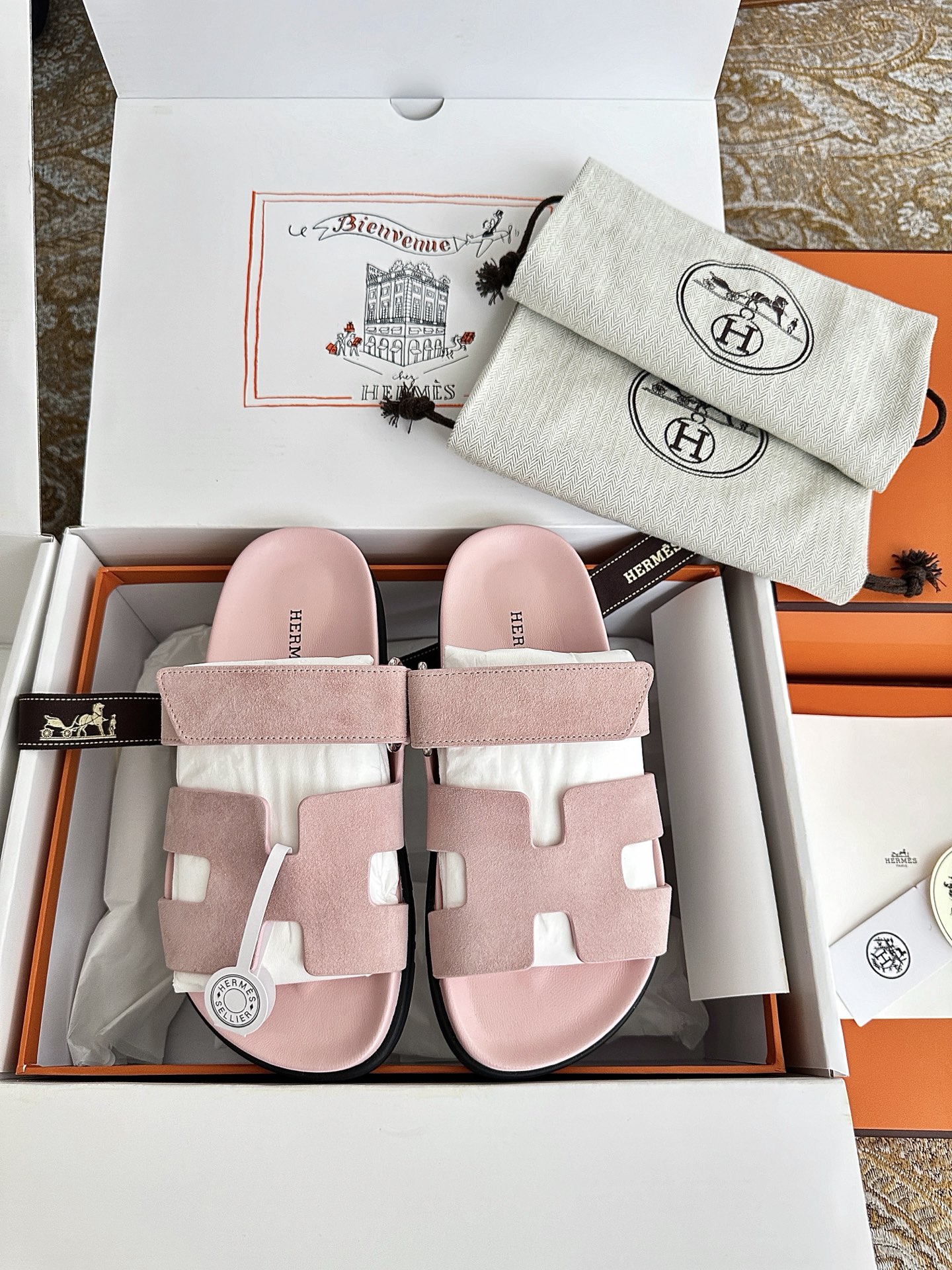 NO:413848,pink suede, slippers, chamois leather19860909粉色麂皮,拖鞋,slippers,chamois leather,Women's Shoes