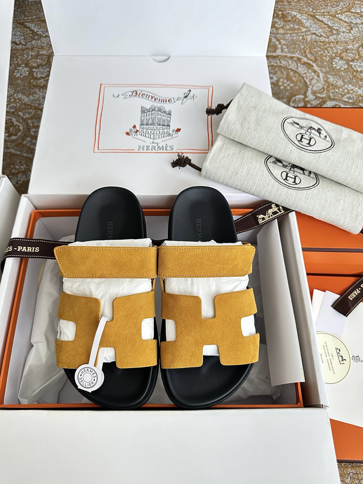 NO:413856,Yellow suede, slippers, chamois leather19860909黄色麂皮,拖鞋,slippers,chamois leather,Women's Shoes