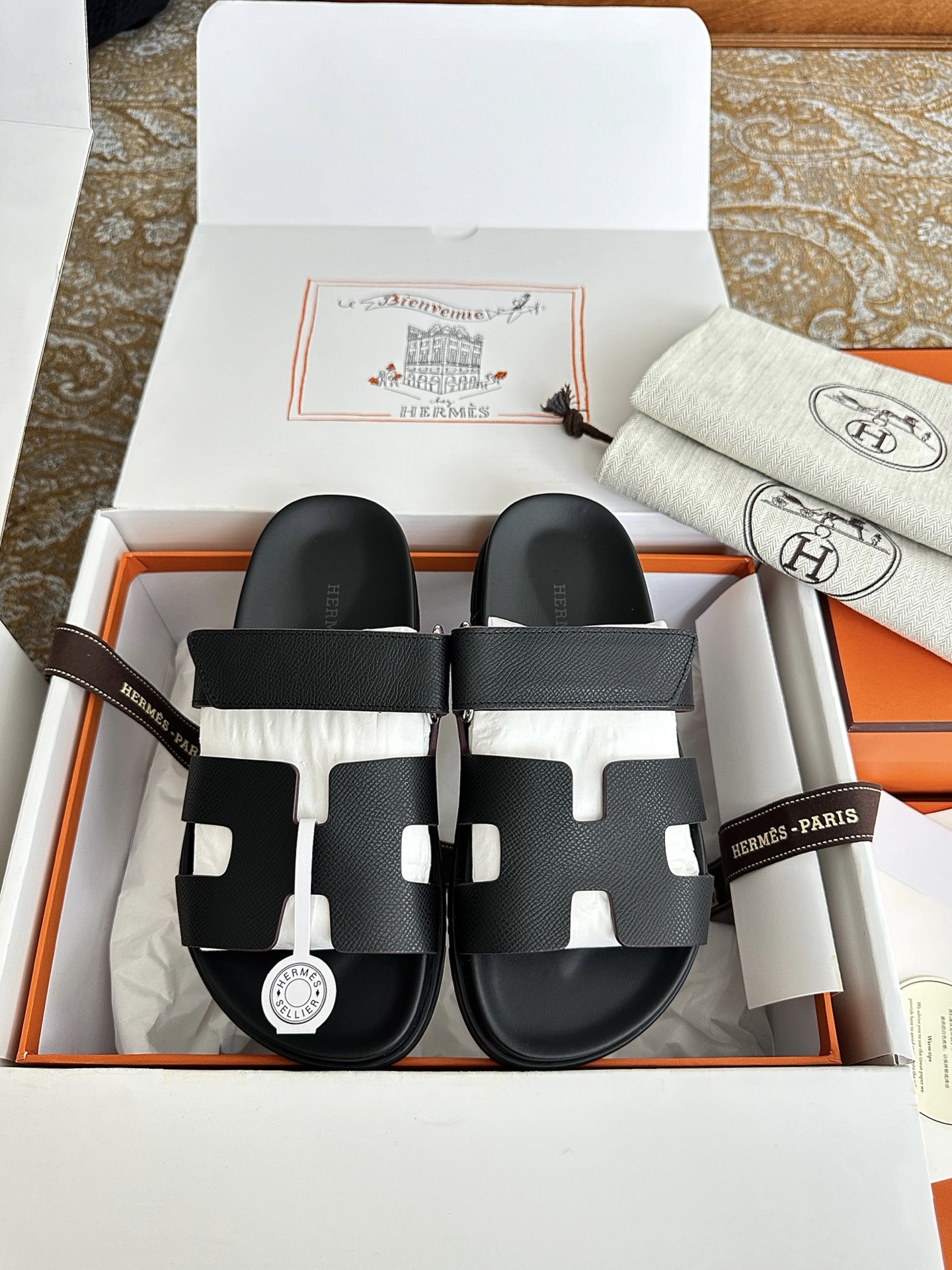 NO:413826,Black palm-print leather, slippers, slippers19860909黑色掌纹皮,拖鞋,slippers,Women's Shoes