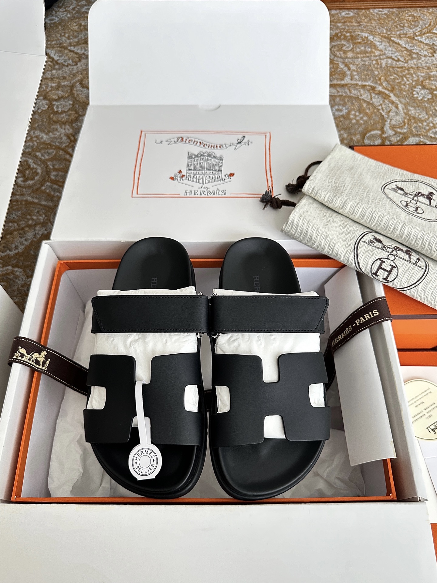 NO:413894,Black cowhide, slippers, slippers, cowhide19860909黑色牛皮,拖鞋,slippers,cowhide,Women's Shoes