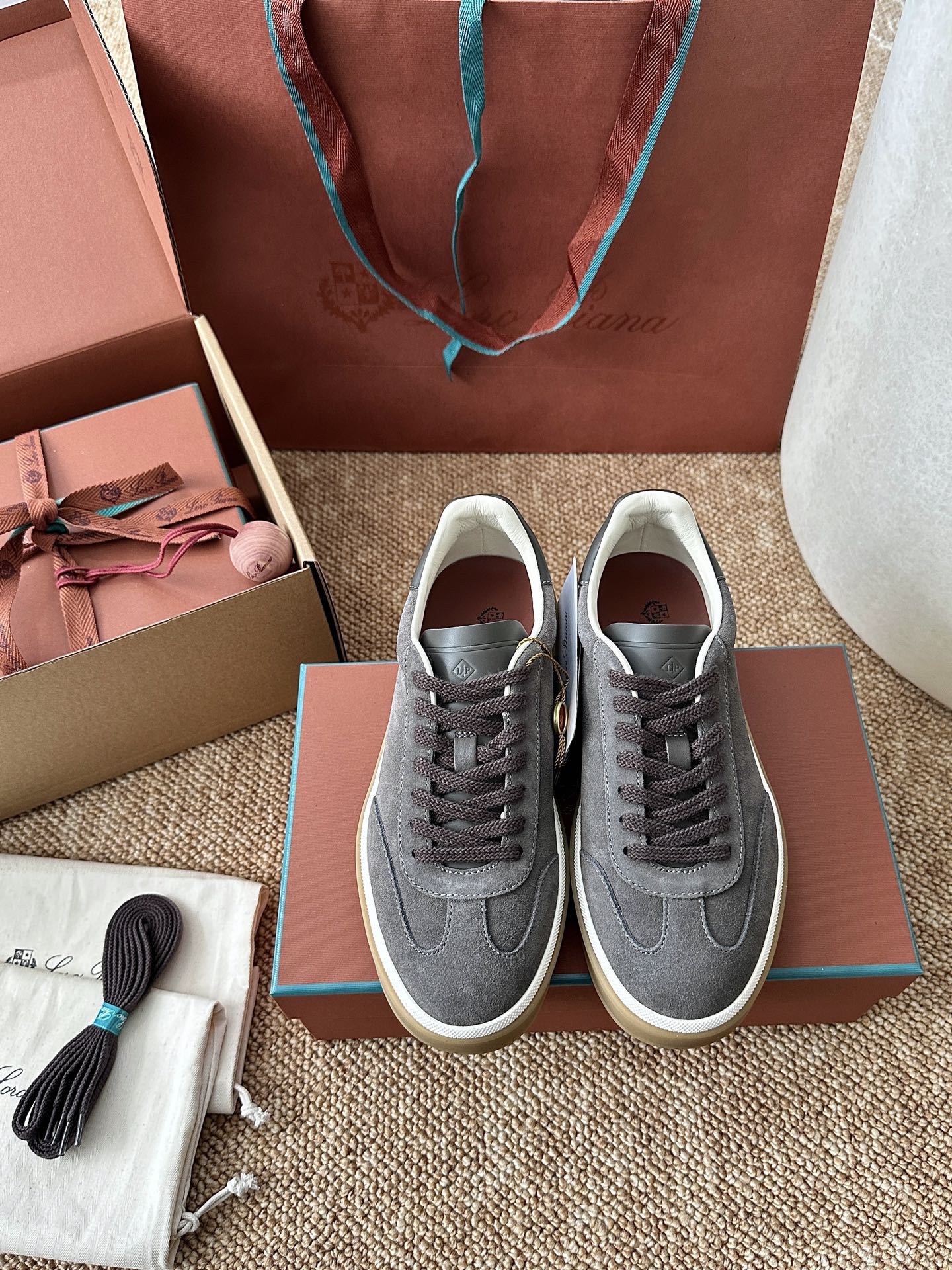 NO:693829,Gray brown, casual shoes/sports shoes, sneakers19860909灰啡色,休闲鞋/运动鞋,sneakers,Women's Shoes