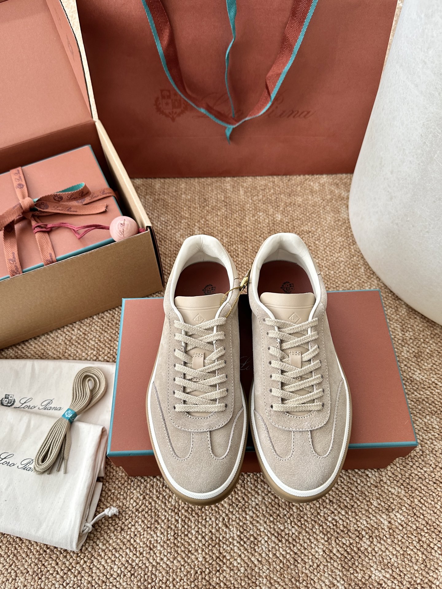 NO:693836,Light wood soot,casual shoes/sneakers,sneakers19860909浅木烟灰,休闲鞋/运动鞋,sneakers,Women's Shoes