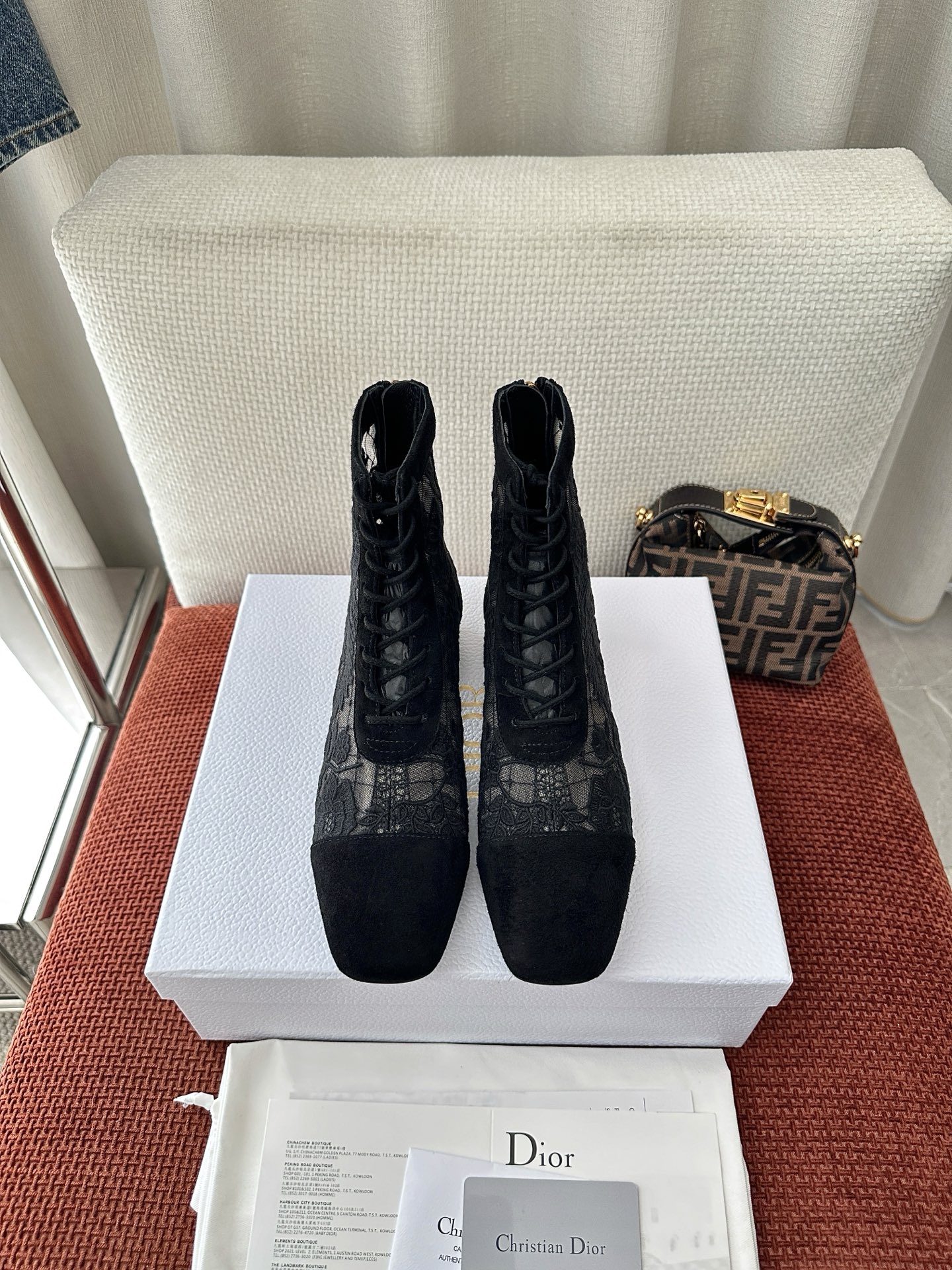 NO:694680,Top quality * 26ss new Naughtily-D heeled ankle boots | Original purchasing agent level - black Material and craftsmanship Original suede sheepskin/technical fabric Lining sheepskin Christian D*or logo embroidery Suede sheepskin laces rear zipper closure 3cm heel Leather sole engraved with Christian D*or's lucky star symbol size35-42 (34 40 41  42 (custom-made, non-refundable), boots, boots, sheepskin19860909顶级品质 * 26ss新款Naughtily-D 带跟及踝靴｜原版购入代购级别 -黑色 材质与工艺 原版绒面羊皮革/科技面料 里料羊皮革 Christian D*or 标志刺绣 绒面羊皮革鞋带后侧拉链开合 3cm鞋跟 皮革鞋底镌刻有 Christian D*or 的幸运星符号 size35-42（34 40 41 42订做不退换）,靴子,boots,sheepskin,Women's Shoes