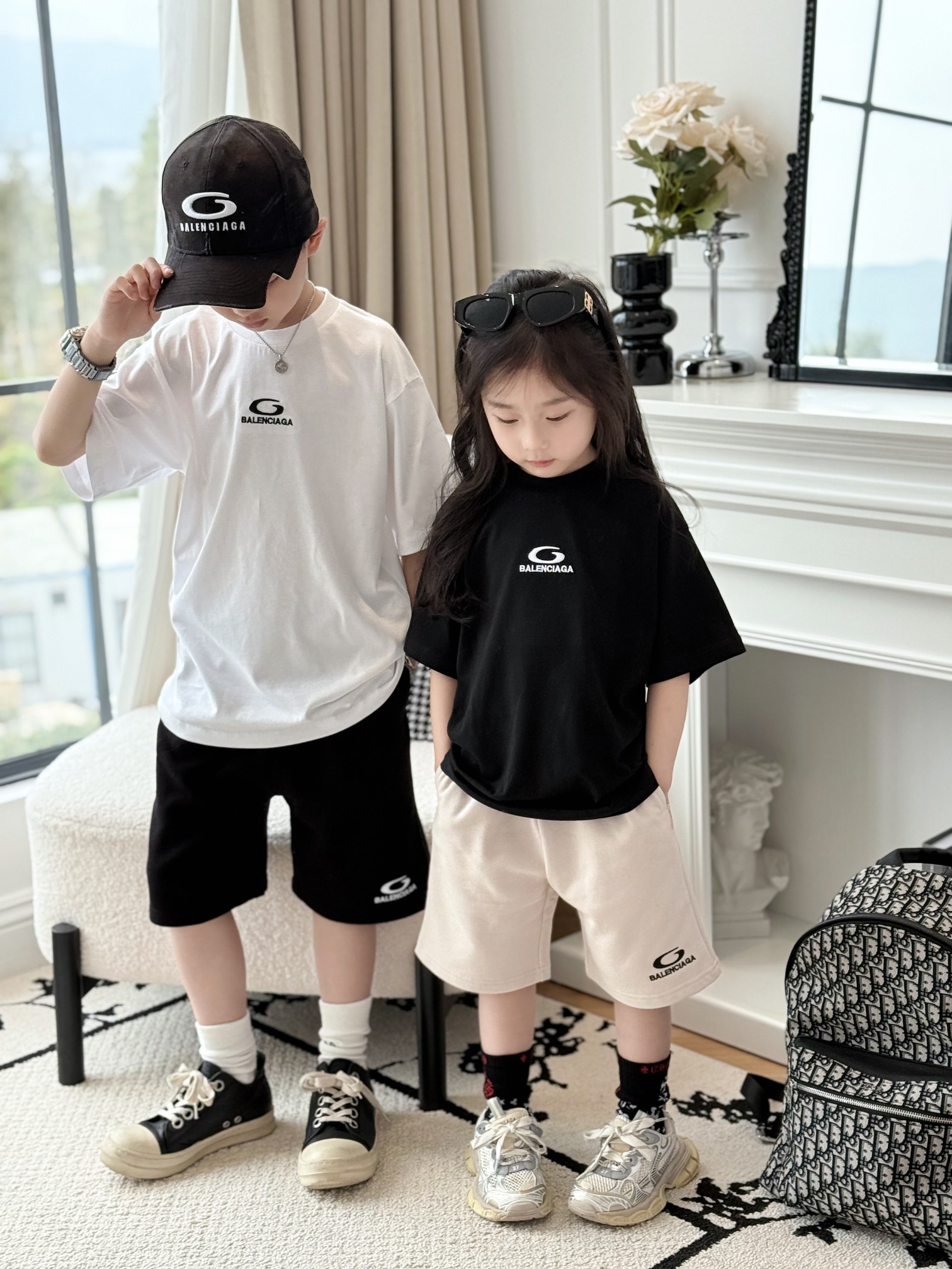 Camiseta de manga corta y pantalones cortos, nuevo modelo de Balenciaga con logo bordado en el frente, clásica etiqueta…
