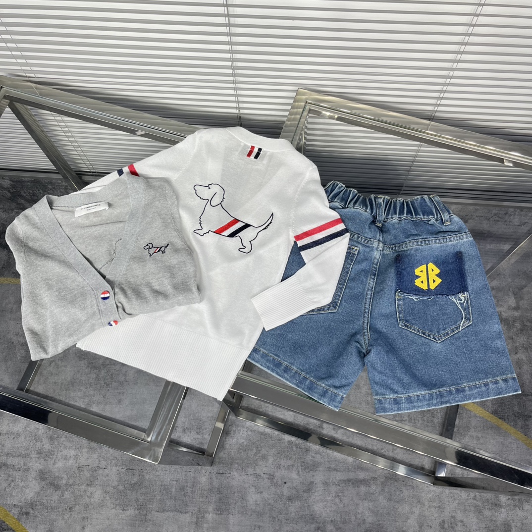 Cárdigan TB, jeans, en stock, nuevo TB, bordado de perrito en la parte delantera y trasera, cárdigan versátil, cada det…