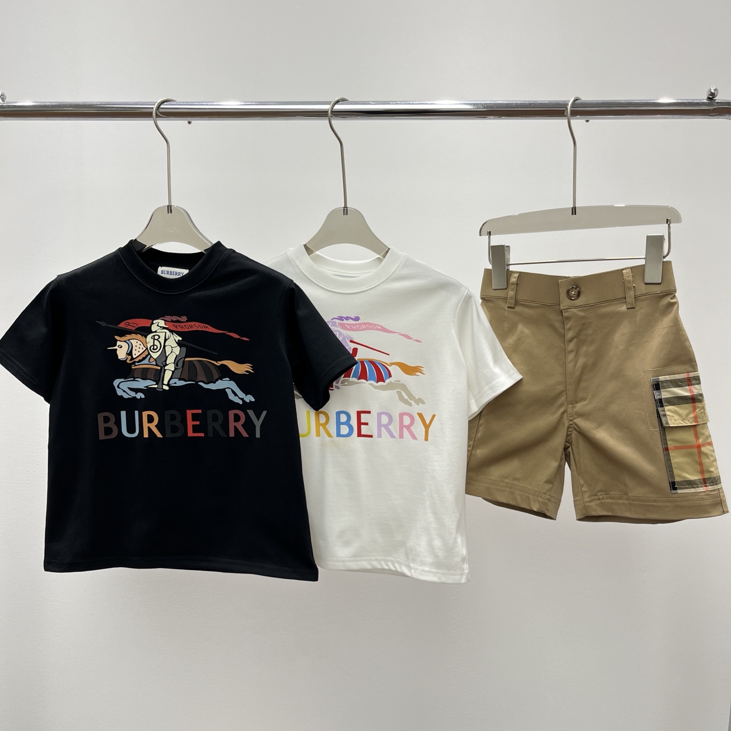 Camiseta de manga corta, pantalones cortos, nuevo producto, camiseta de manga corta BU con estampado de caballero de co…