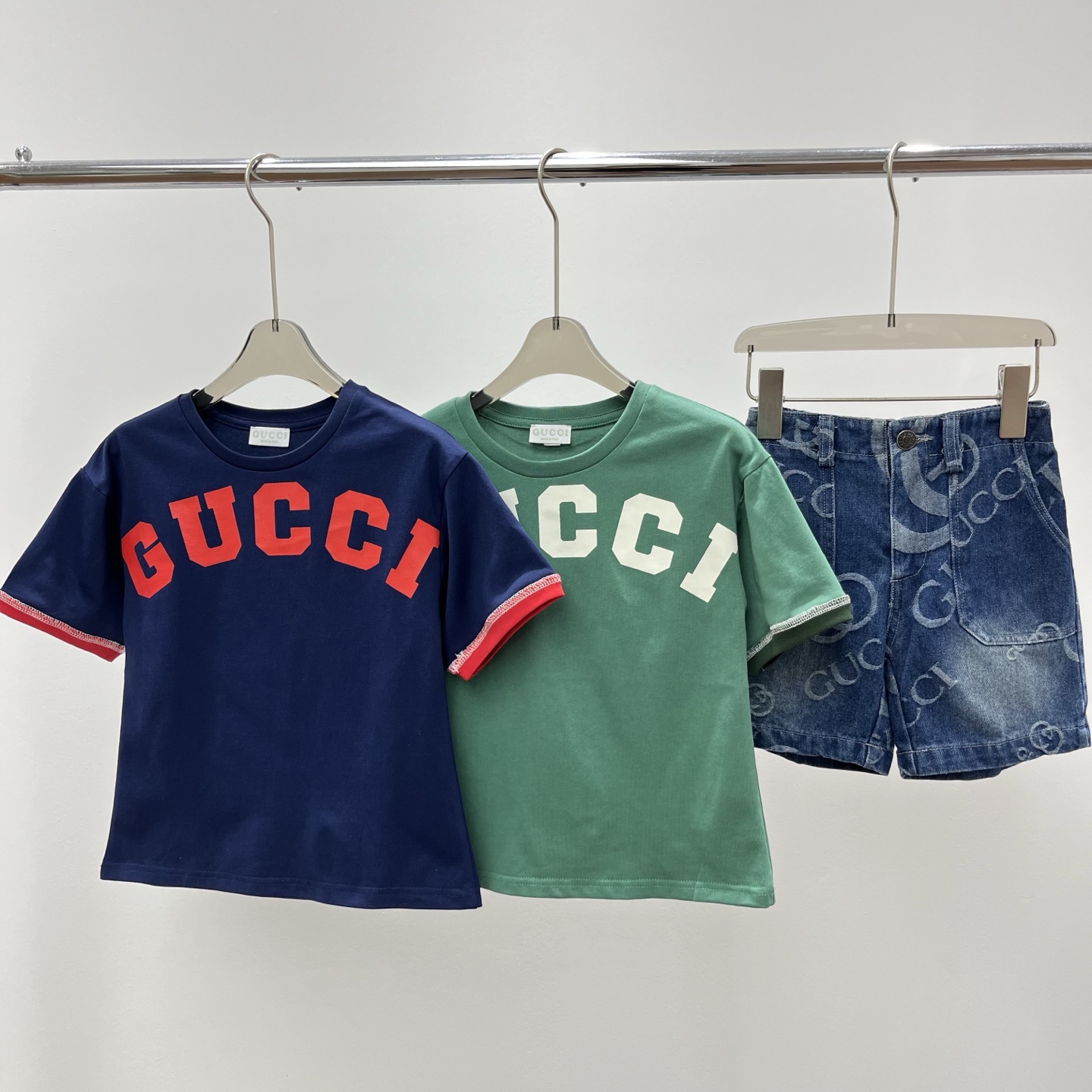 Camiseta, jeans, en stock, nuevo producto, camiseta clásica con estampado de letras grandes, estilo simple y elegante, …
