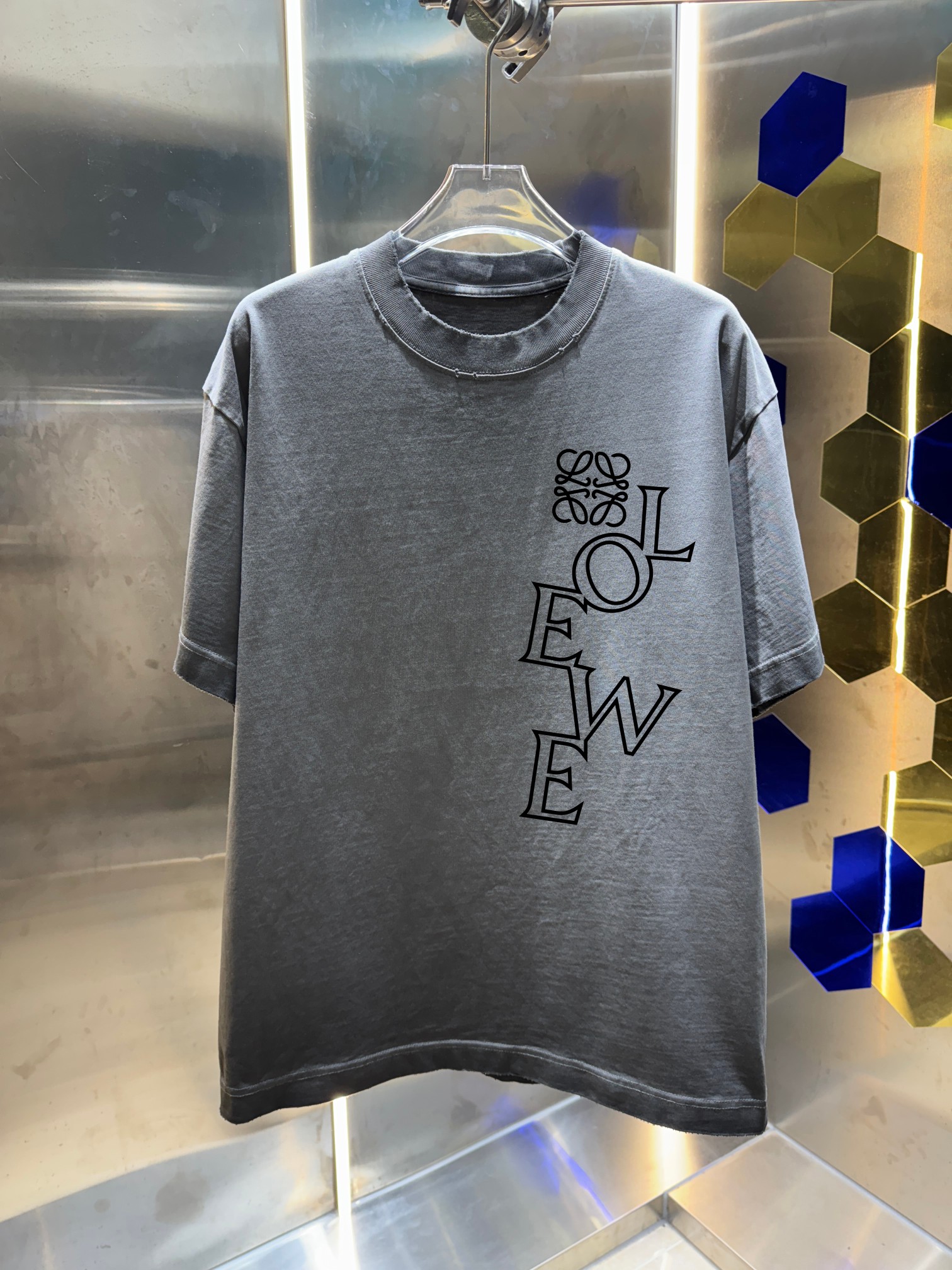 Loewe 罗意威*LOEWE2026春夏新款 洗水磨破320克圆领短袖tee 宽松版