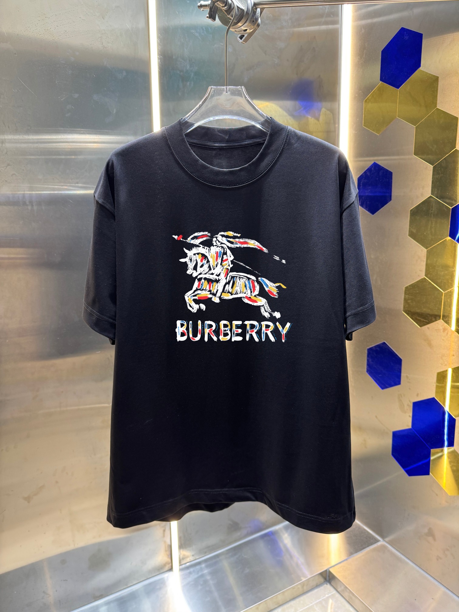 P80 Burberr* Baba* 2026 nuevo estilo primavera y verano, letras clásicas, tecnología de impresión, casual y suelta, cam…