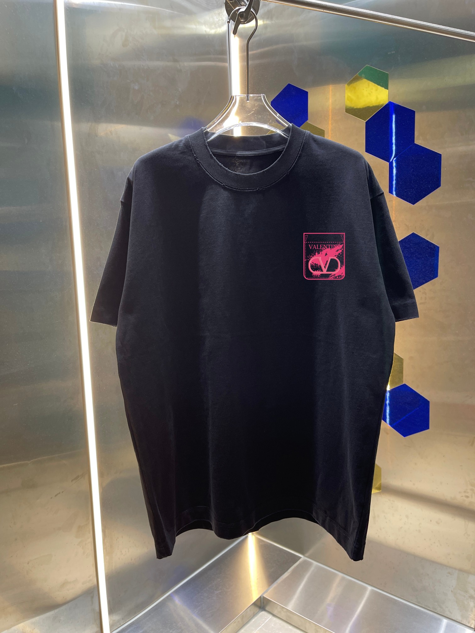 P90 VALENTIN* Valentino* Nueva temporada primavera/verano 2026, camiseta de cuello redondo de manga corta de …