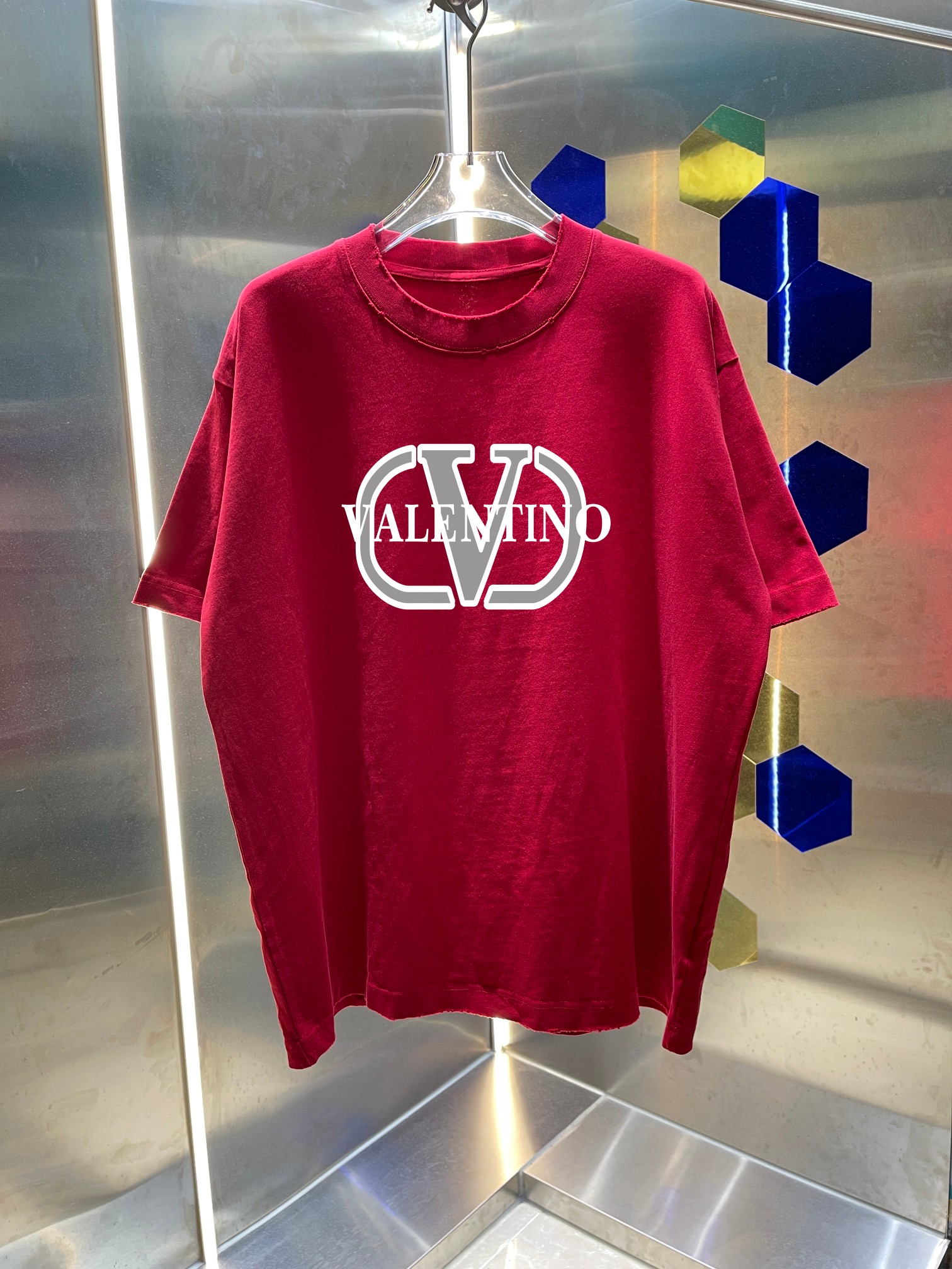 P90 VALENTIN* Valentino* Nueva temporada primavera/verano 2026, camiseta de cuello redondo de manga corta de …