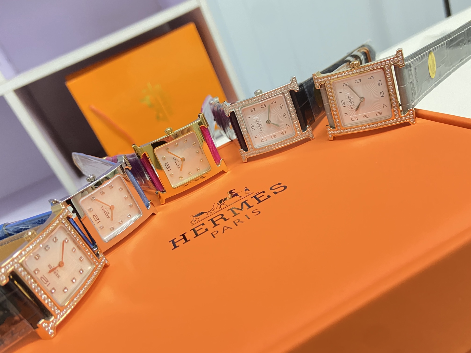 Hermès Heure H Watch: Stainless Steel Case, Alligator Leather Band, Quartz Movement 8 i1745561969776 9136 0 6