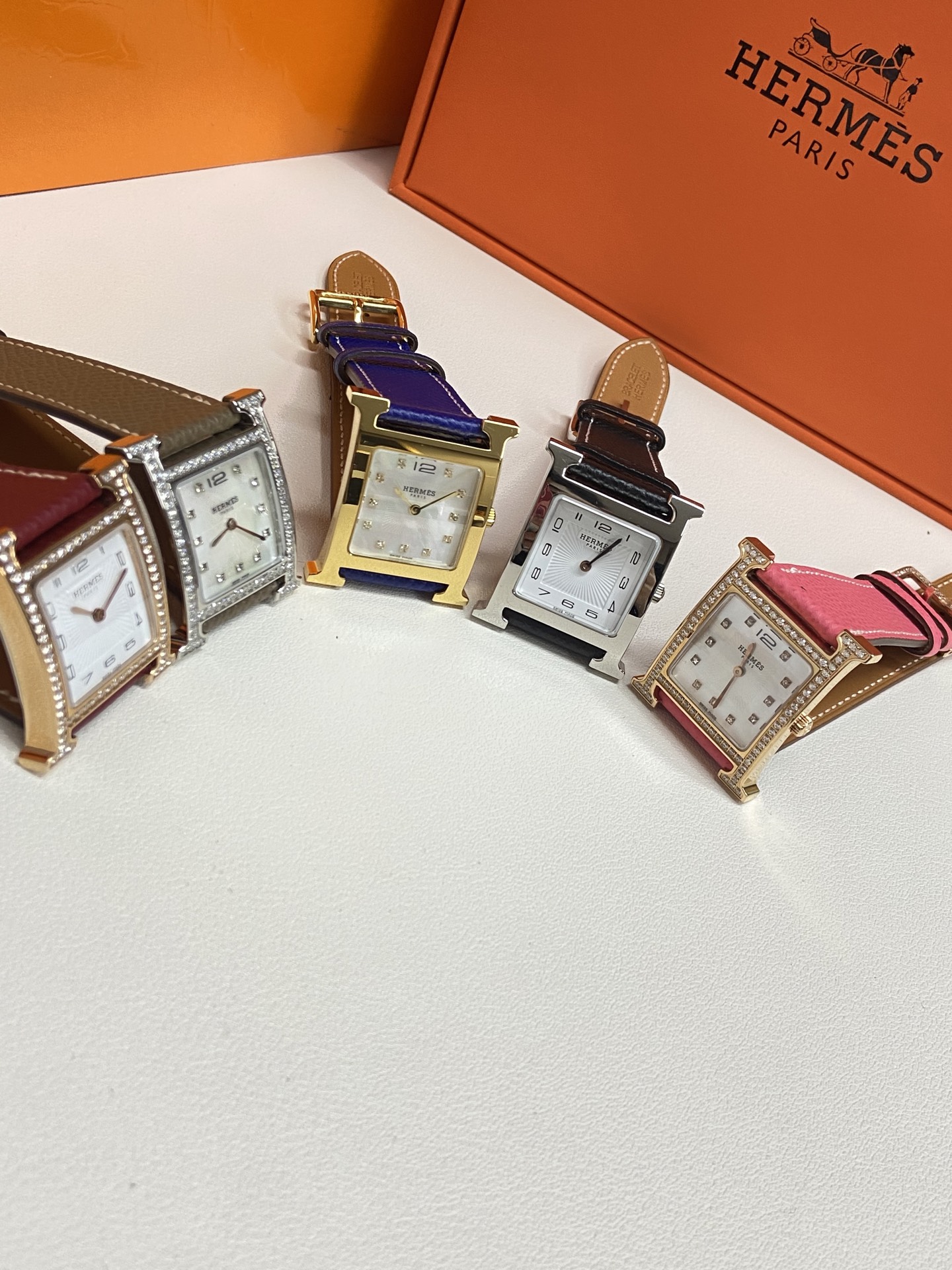 Hermes Heure H Series Women's Watch, Stainless Steel, Crocodile Leather Strap 8 i1745561991906 1322 0 4
