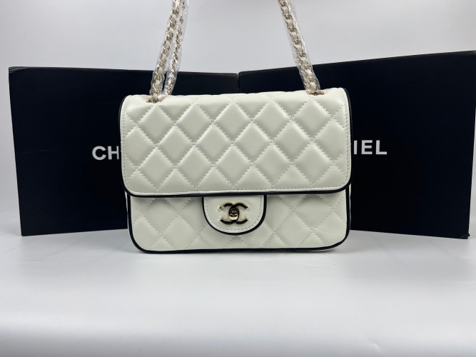 Chanel 25P White Quilted Flap Bag with Ceramic CC Clasp - Large Size 1 Chanel 25P White Quilted Flap Bag with Ceramic CC Clasp - Large Size